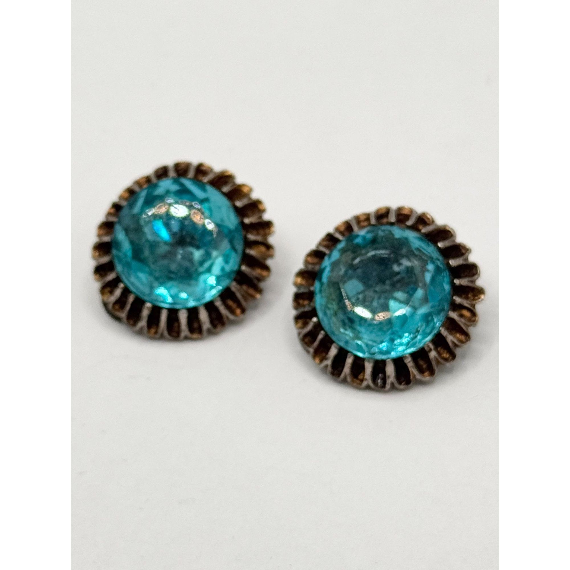 Vintage Vintage Dodds blue glass rhinestone clip on earrings Size ONE SIZE - 4 Thumbnail