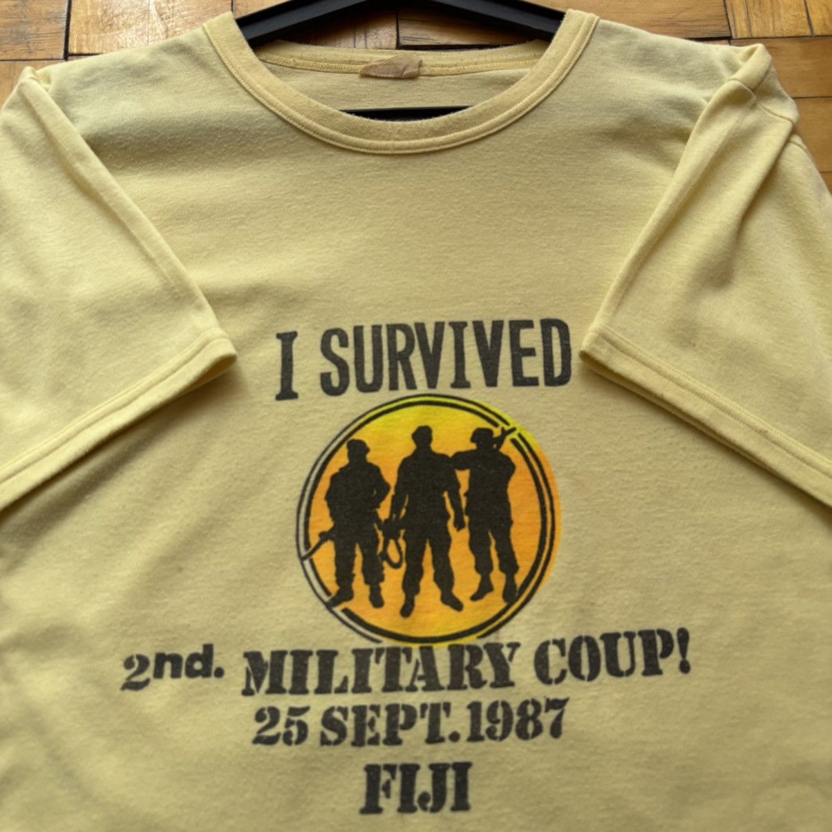 Vintage Vintage 1987 I Survived Fiji Military Coup Tee Single Stitch Size US L / EU 52-54 / 3 - 1 Thumbnail