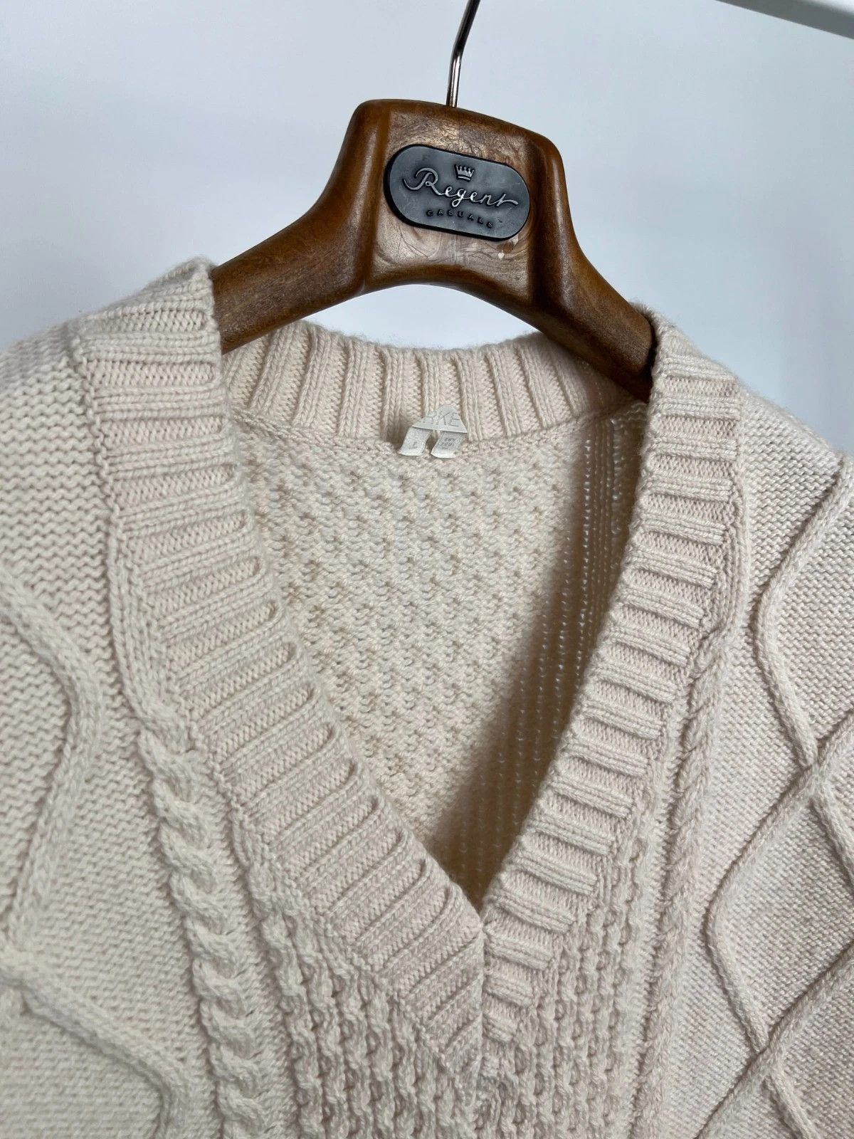 Arket Arket Ivory 100% Wool Cable Knit Oversized V-Neck Vest Size S / US 4 / IT 40 - 4 Thumbnail