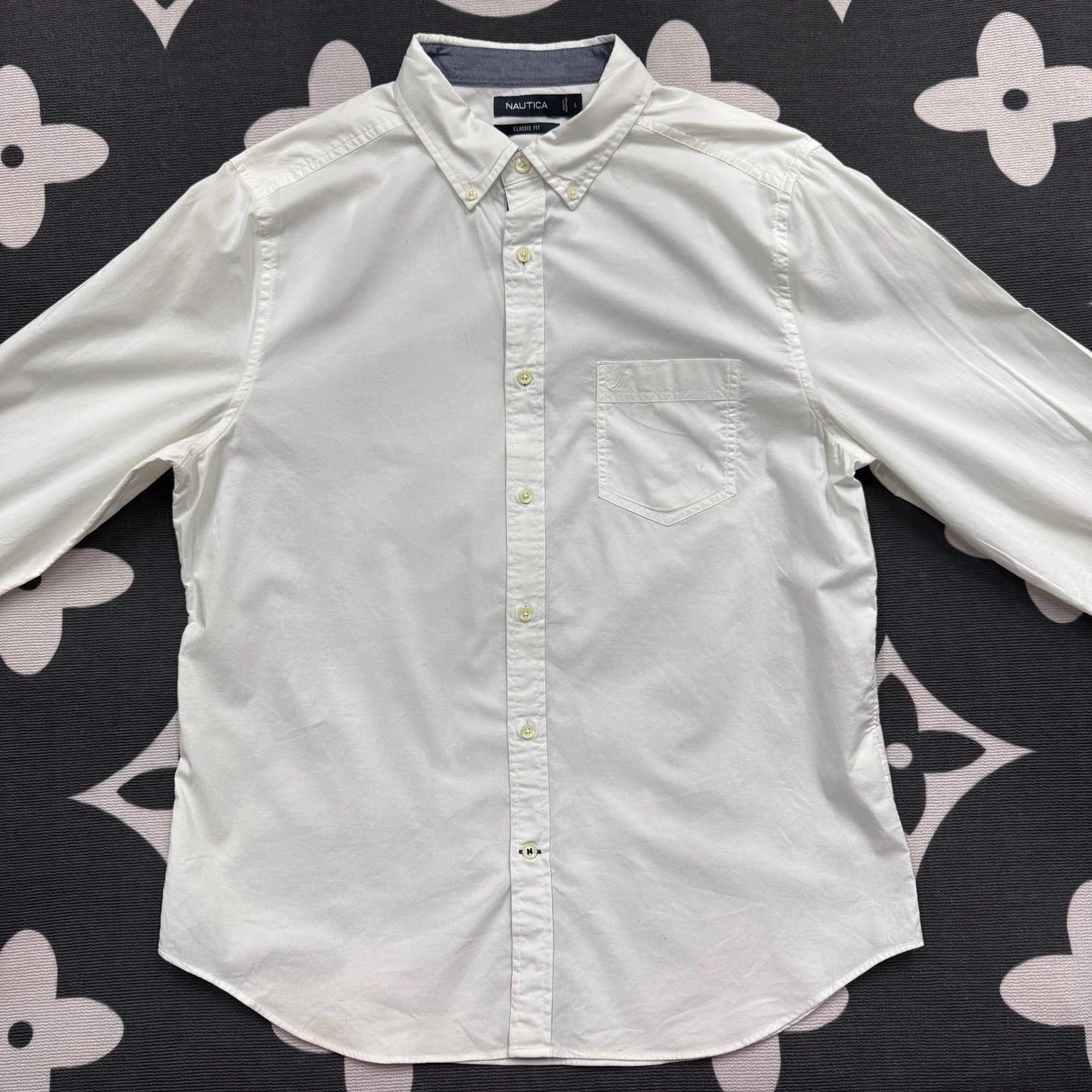 Nautica Nautica White Shirt Q10 Size US L / EU 52-54 / 3 - 1 Thumbnail