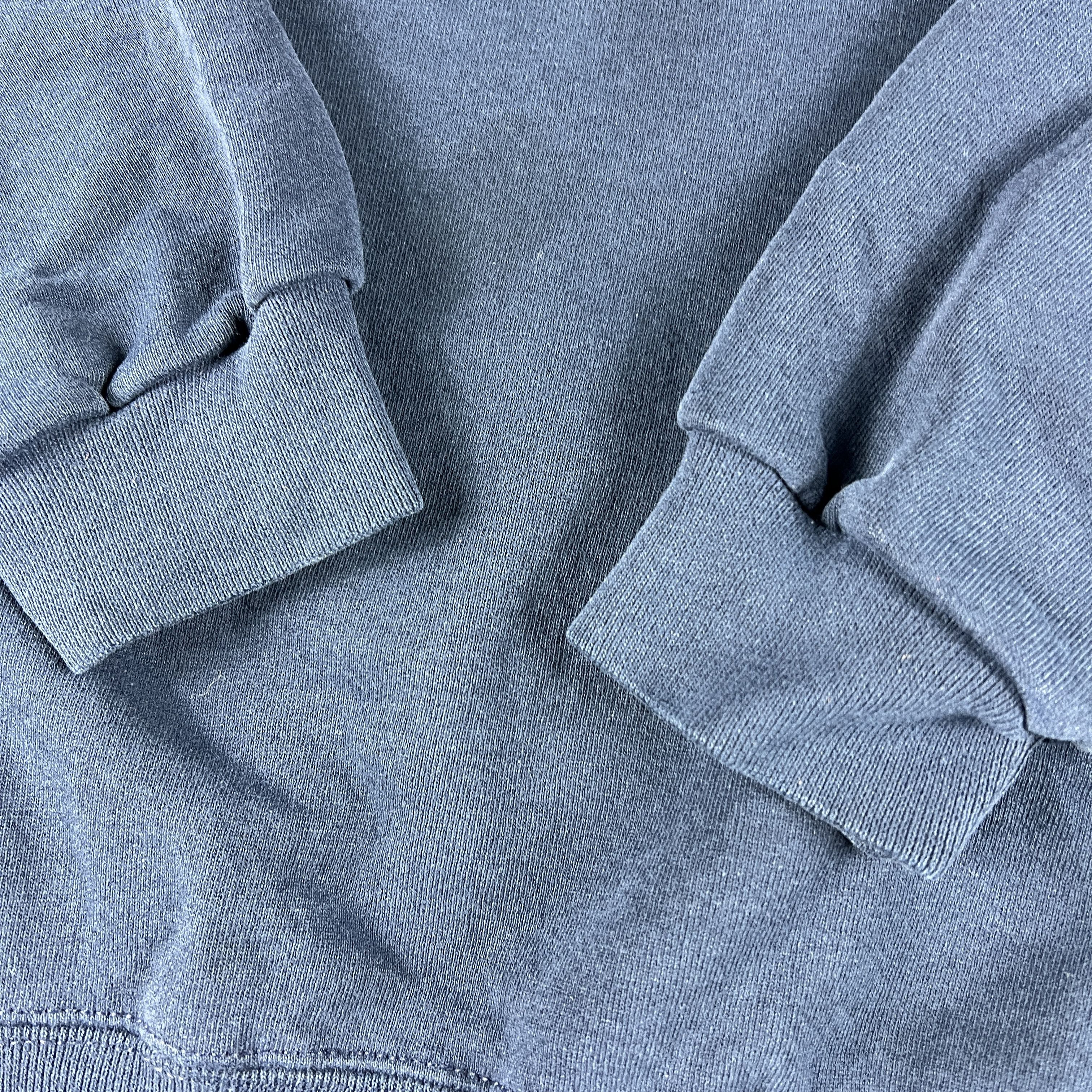 Russell Athletic Y2K Russell Athletic Sweatshirt Faded Embroidered Crewneck Size US XL / EU 56 / 4 - 5 Thumbnail