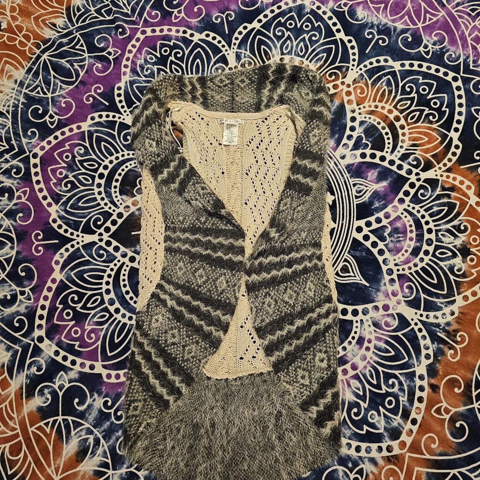 Designer Max Studio Kid's Grey and Cream Vest Size US M / EU 48-50 / 2 - 1 Thumbnail