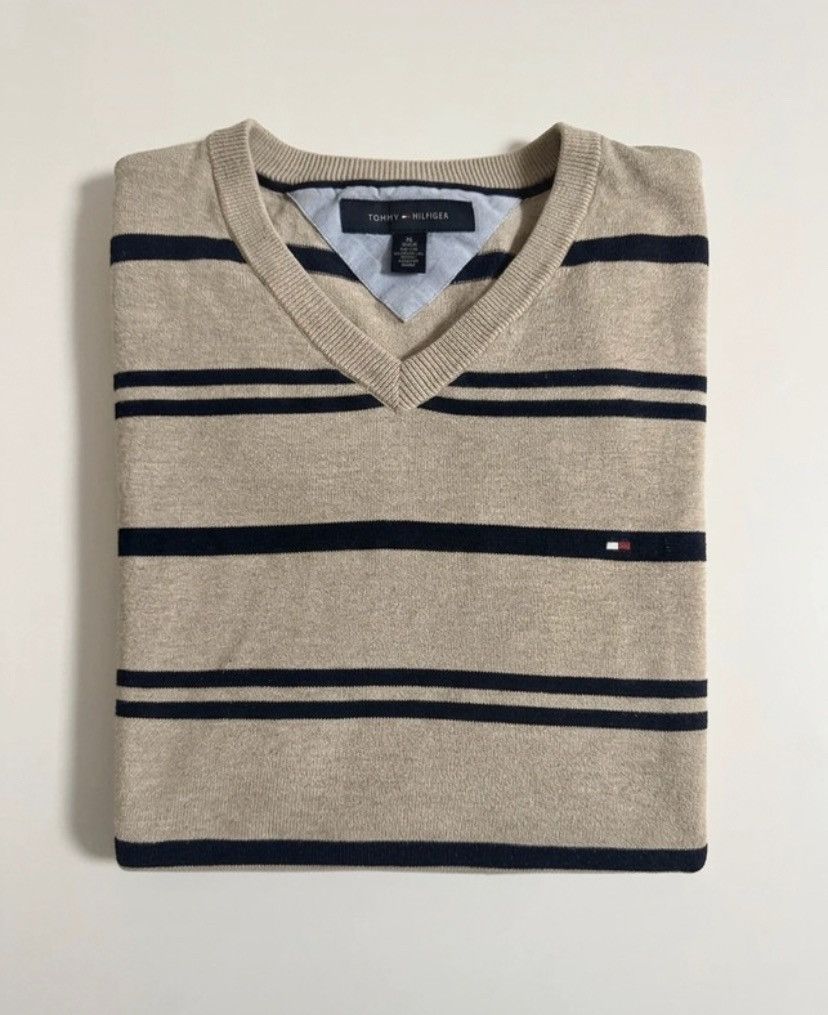 Tommy Hilfiger Tommy Hilfiger Striped V-Neck Sweater - Beige/Navy Size US XL / EU 56 / 4 - 1 Thumbnail