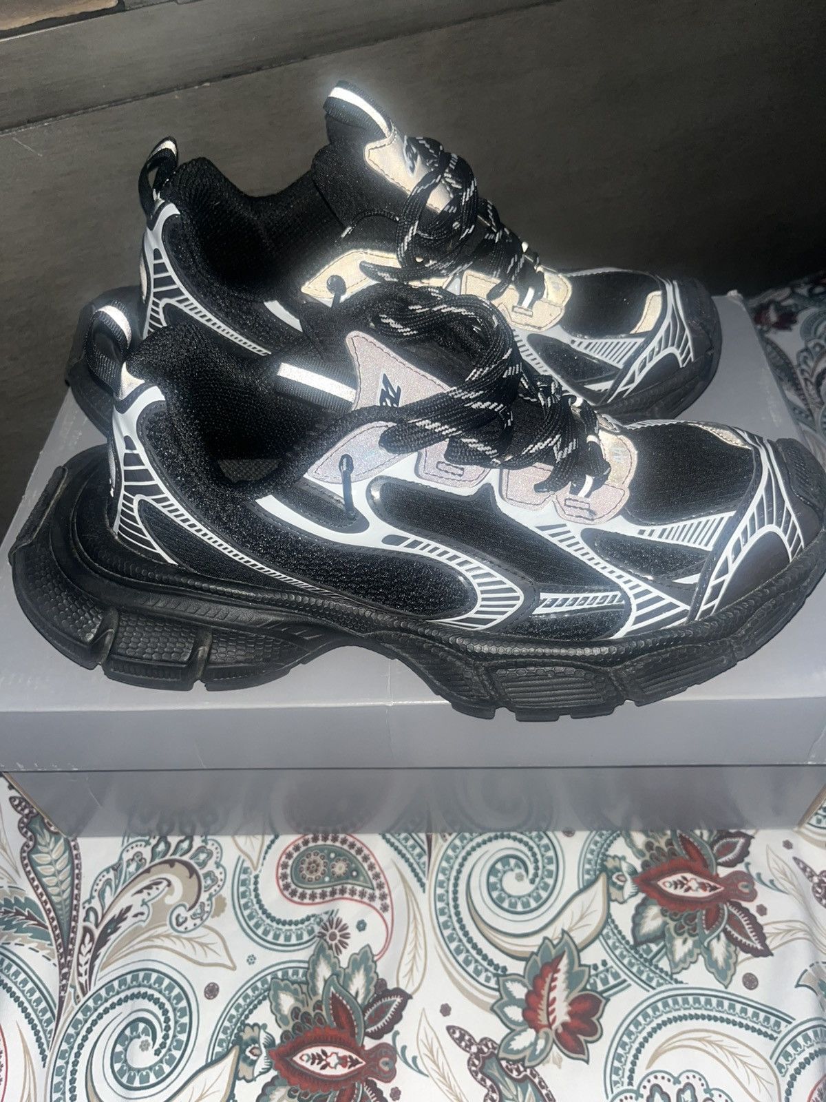 Balenciaga Balenciaga 3XL Size US 11.5 / EU 44-45 - 3 Thumbnail