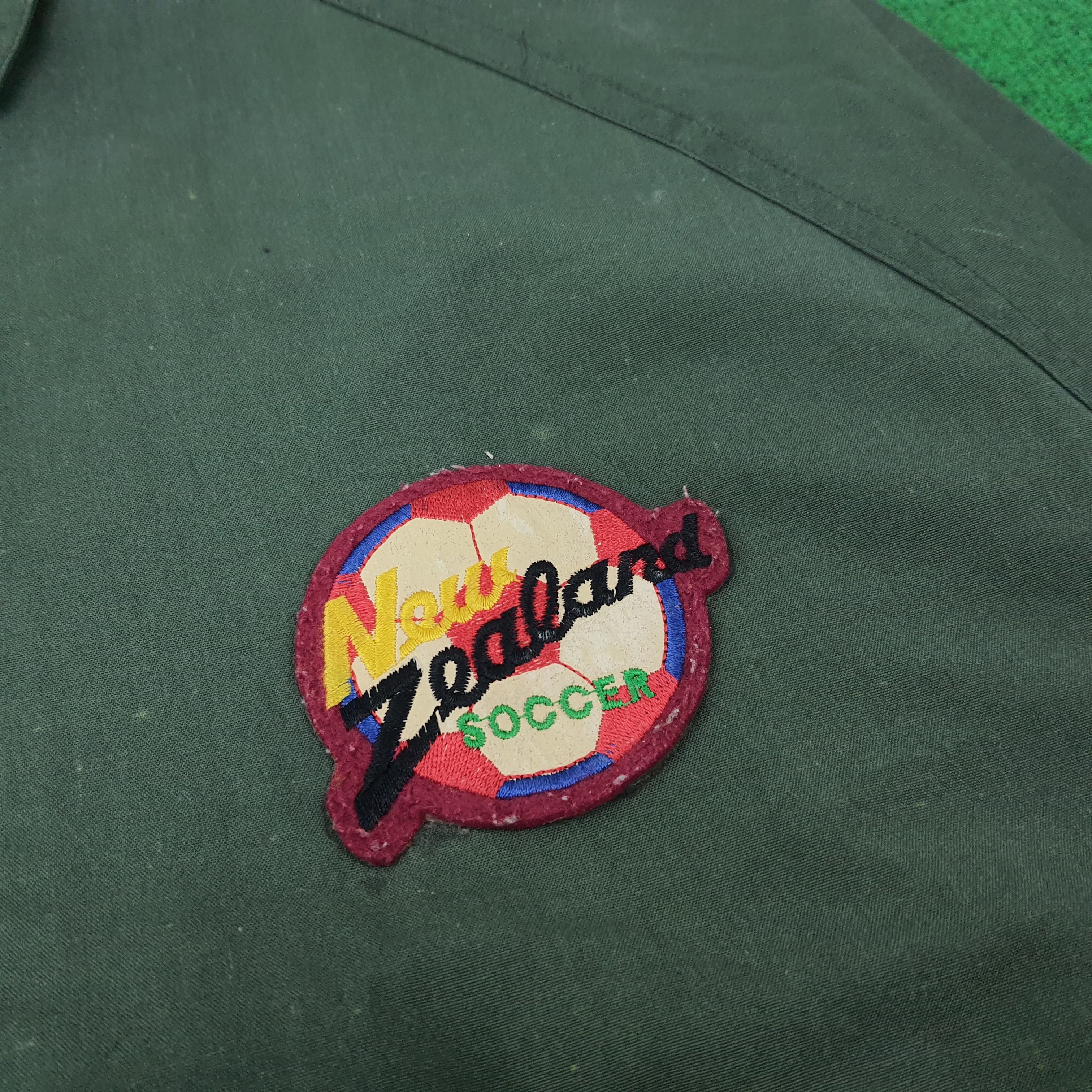 Vintage Vintage New Zealand Soccer Bomber Jacket C221N11 Size US M / EU 48-50 / 2 - 2 Thumbnail