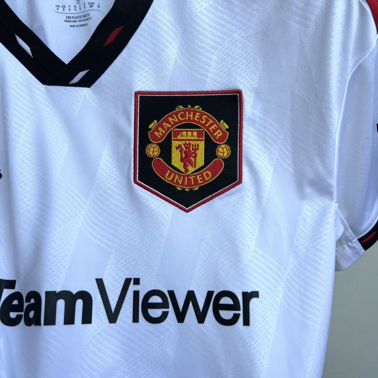 Adidas Manchester united soccer jersey football t shirt martinez Size US S / EU 44-46 / 1 - 3 Thumbnail