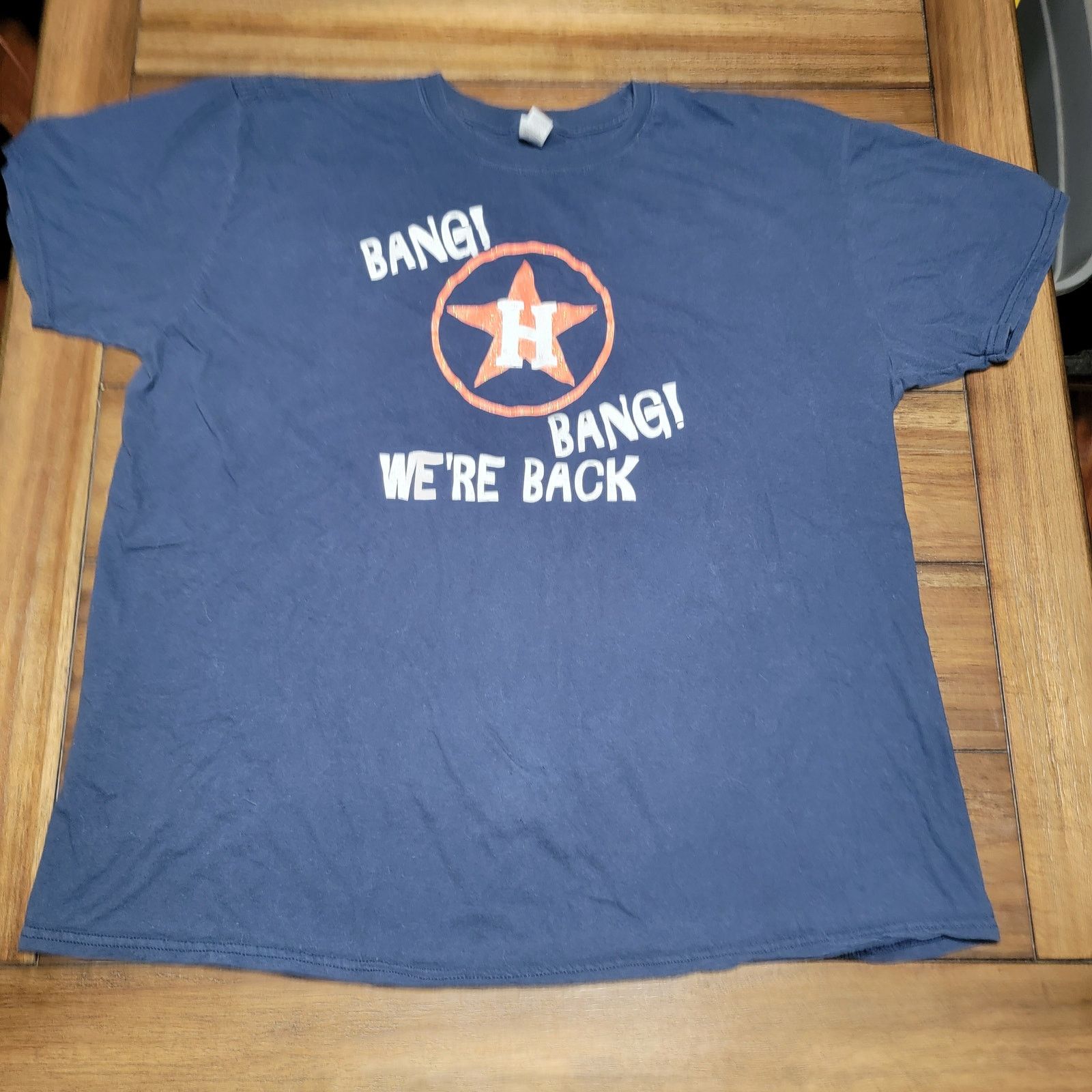 Gildan Houston Astros Unisex Tee "Bang! Bang! We're Back" Size 2XL Size US XXL / EU 58 / 5 - 1 Thumbnail