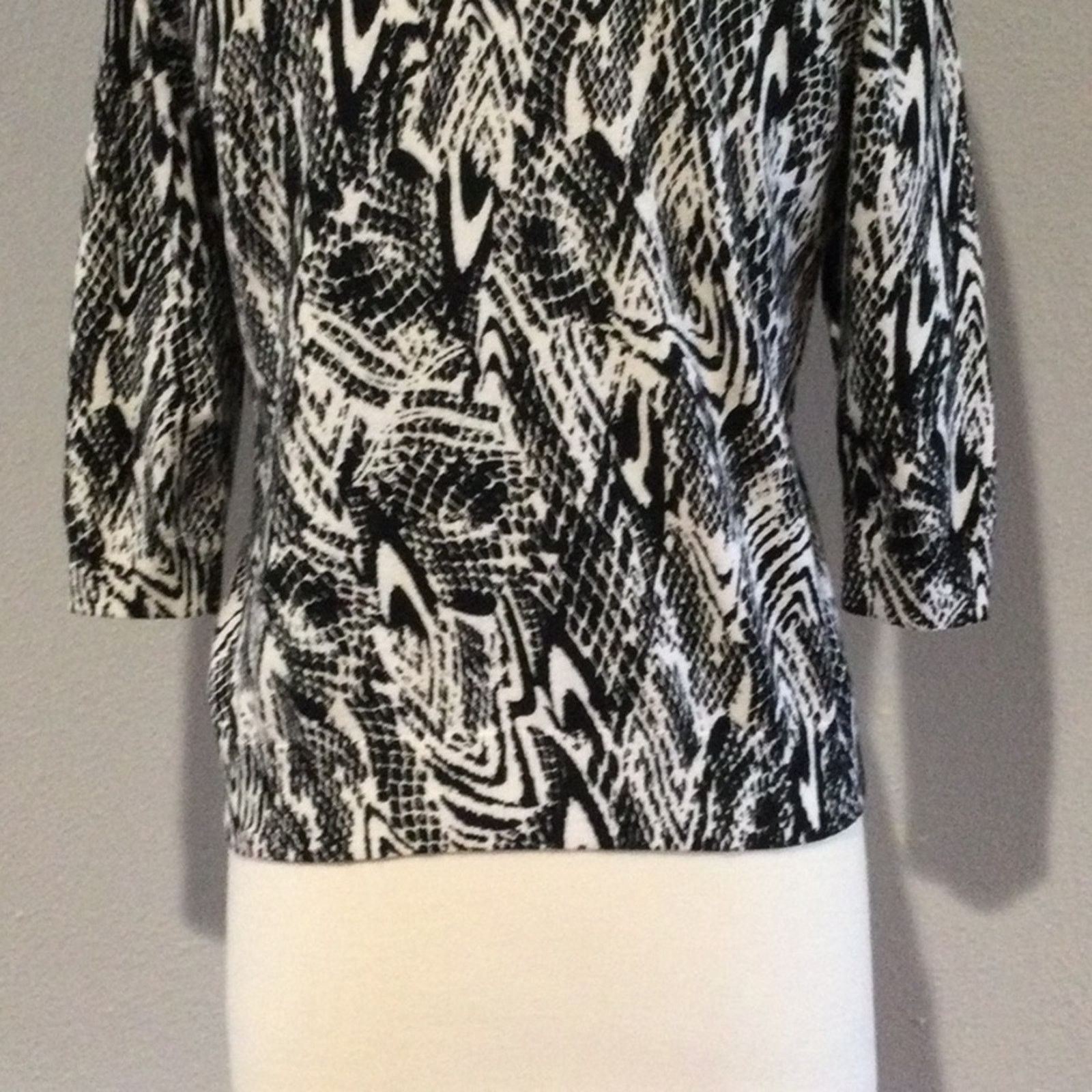 Other Designer Originals Black & White Button Front Cardigan PL Size L / US 10 / IT 46 - 10 Thumbnail
