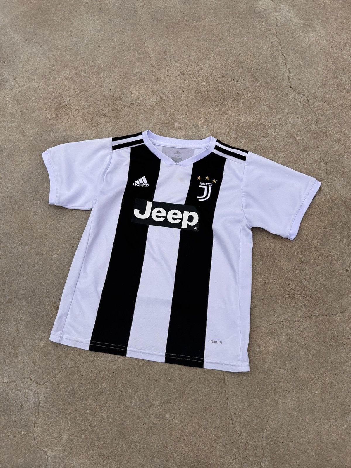 Adidas Cristiano Ronaldo Adidas Juventus 18/19 Home Jersey Size US XS / EU 42 / 0 - 1 Thumbnail