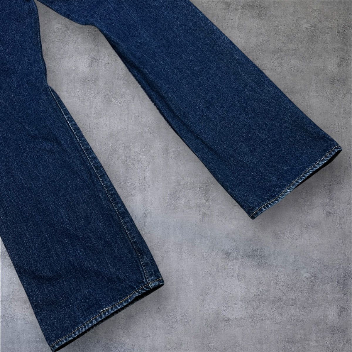 Levi's × Vintage Vintage Levi’s 501 Navy Blue Jeans Denim Pants W32 L30 Size US 32 / EU 48 - 4 Thumbnail