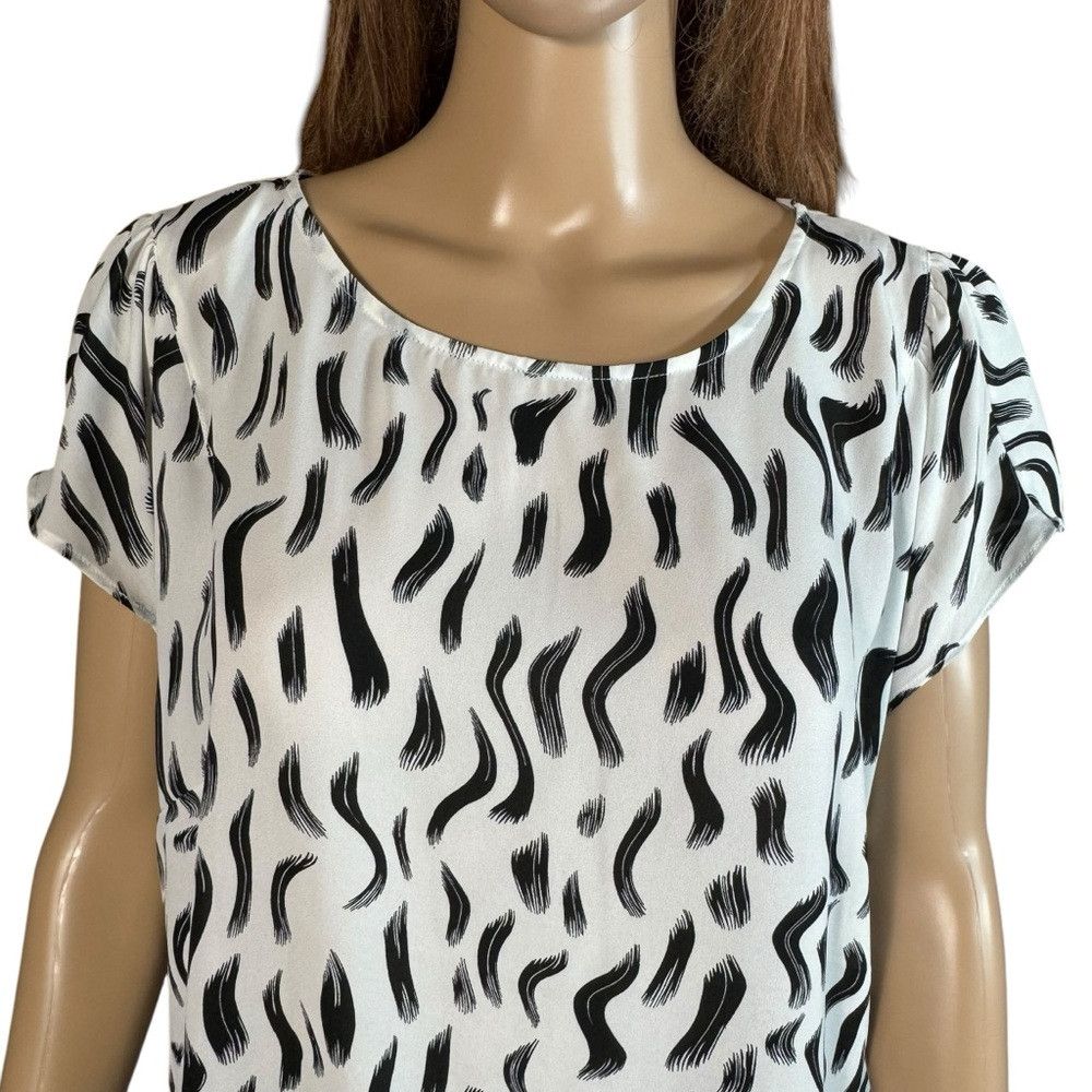 Other Philosophy white Black Flutter Sleeve Top Size XL Size XL / US 12-14 / IT 48-50 - 2 Thumbnail