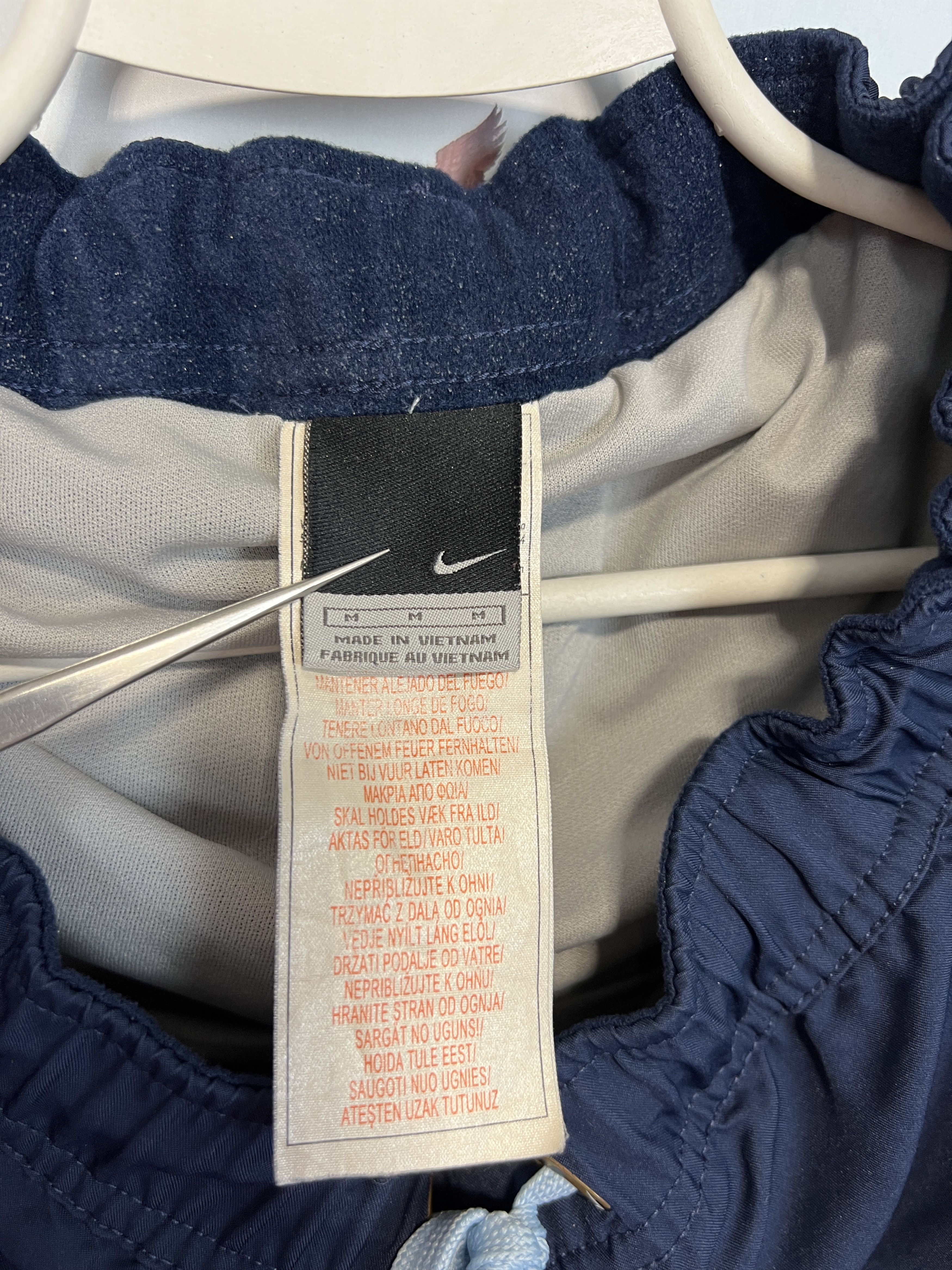 Nike Vintage Nike Shorts Track Swoosh Rare Y2K Hype Athletic Run Size US 32 / EU 48 - 7 Thumbnail