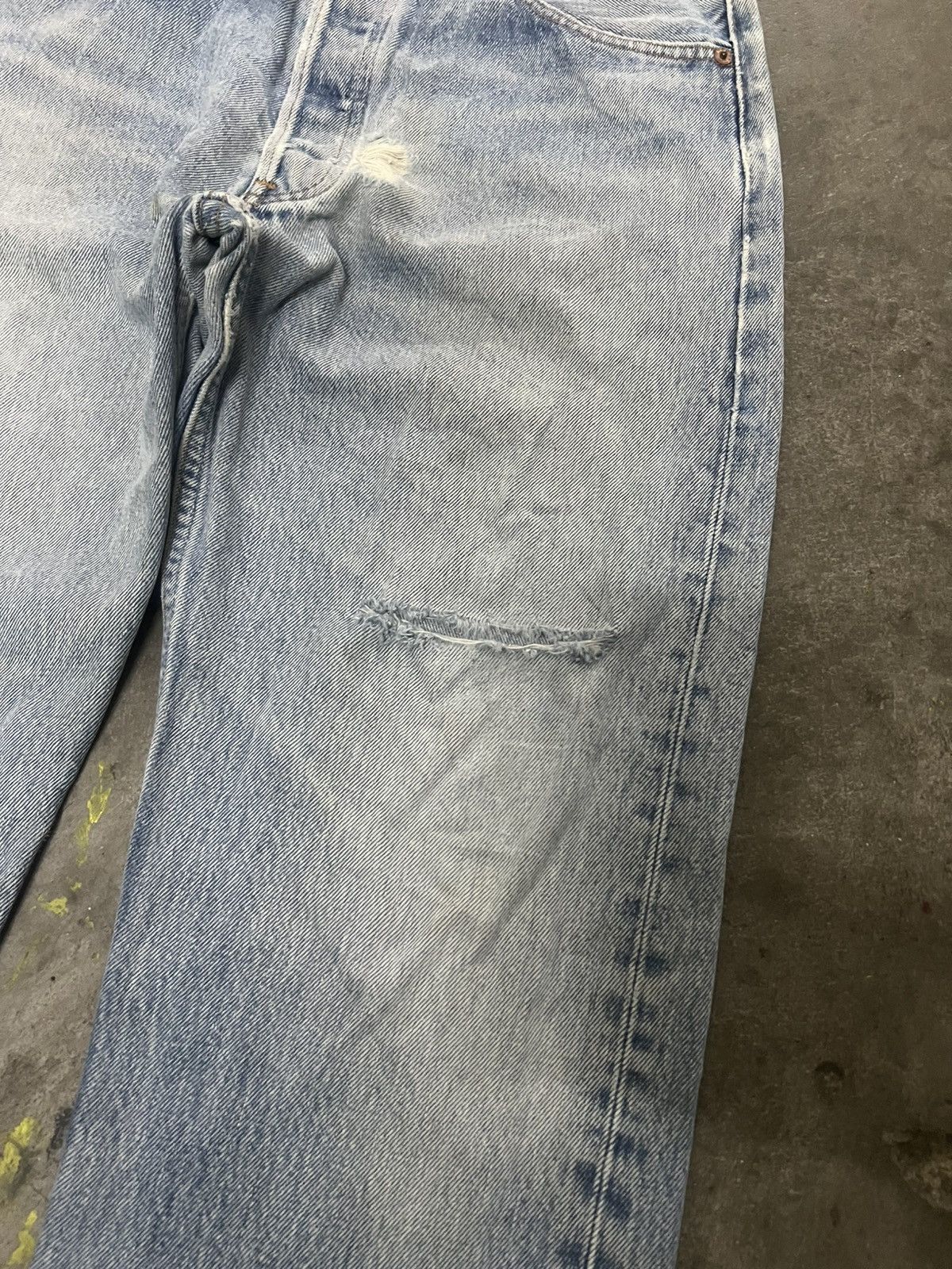 Japanese Brand × Levi's THRASHED VINTAGE LEVIS 501 DISTRESSED DENIM PANT Size US 31 - 5 Thumbnail