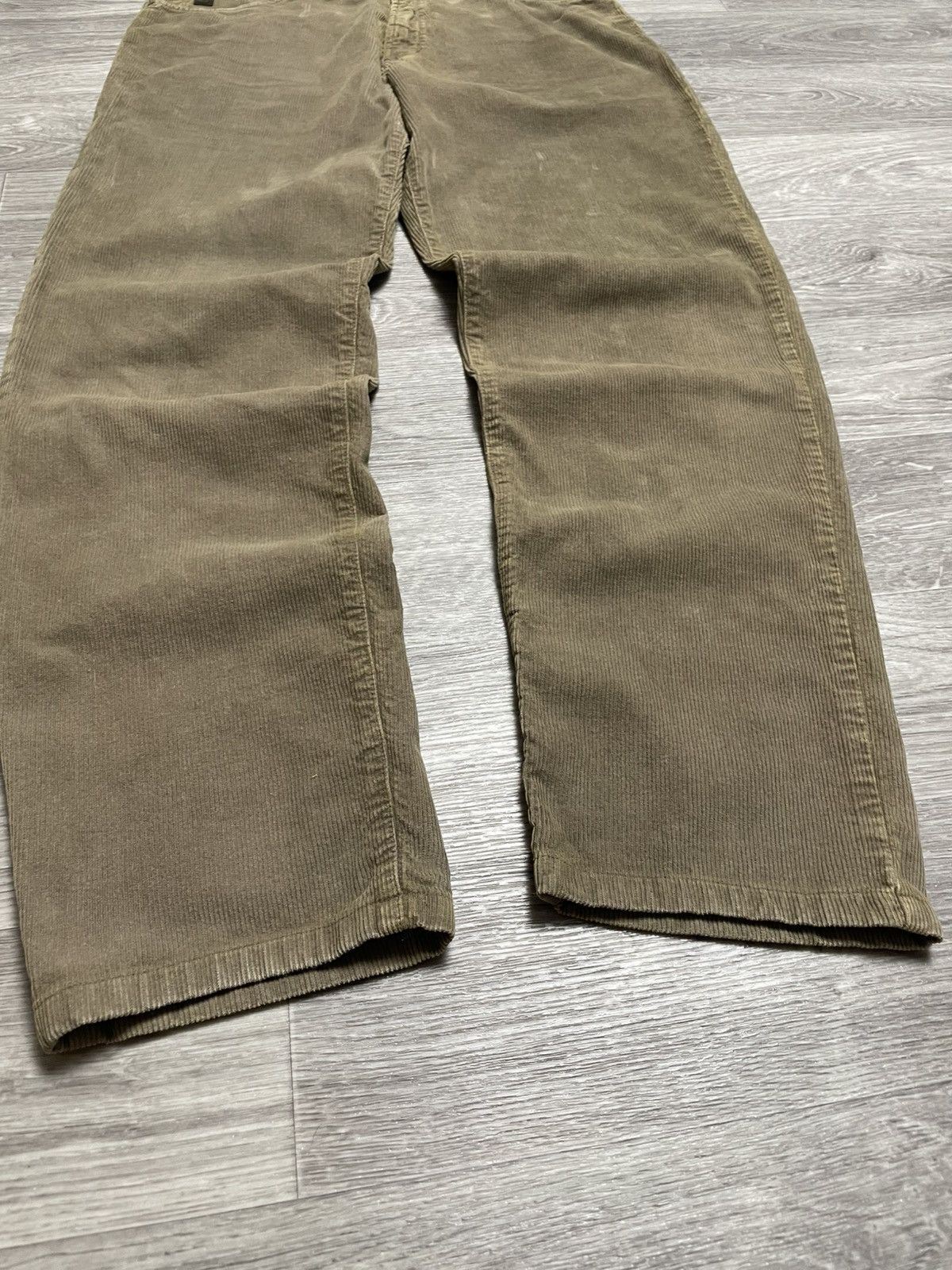 Yves Saint Laurent Vintage Yves Saint Laurent YSL Baige Corduroy Velvet Pants Size US 34 / EU 50 - 5 Thumbnail