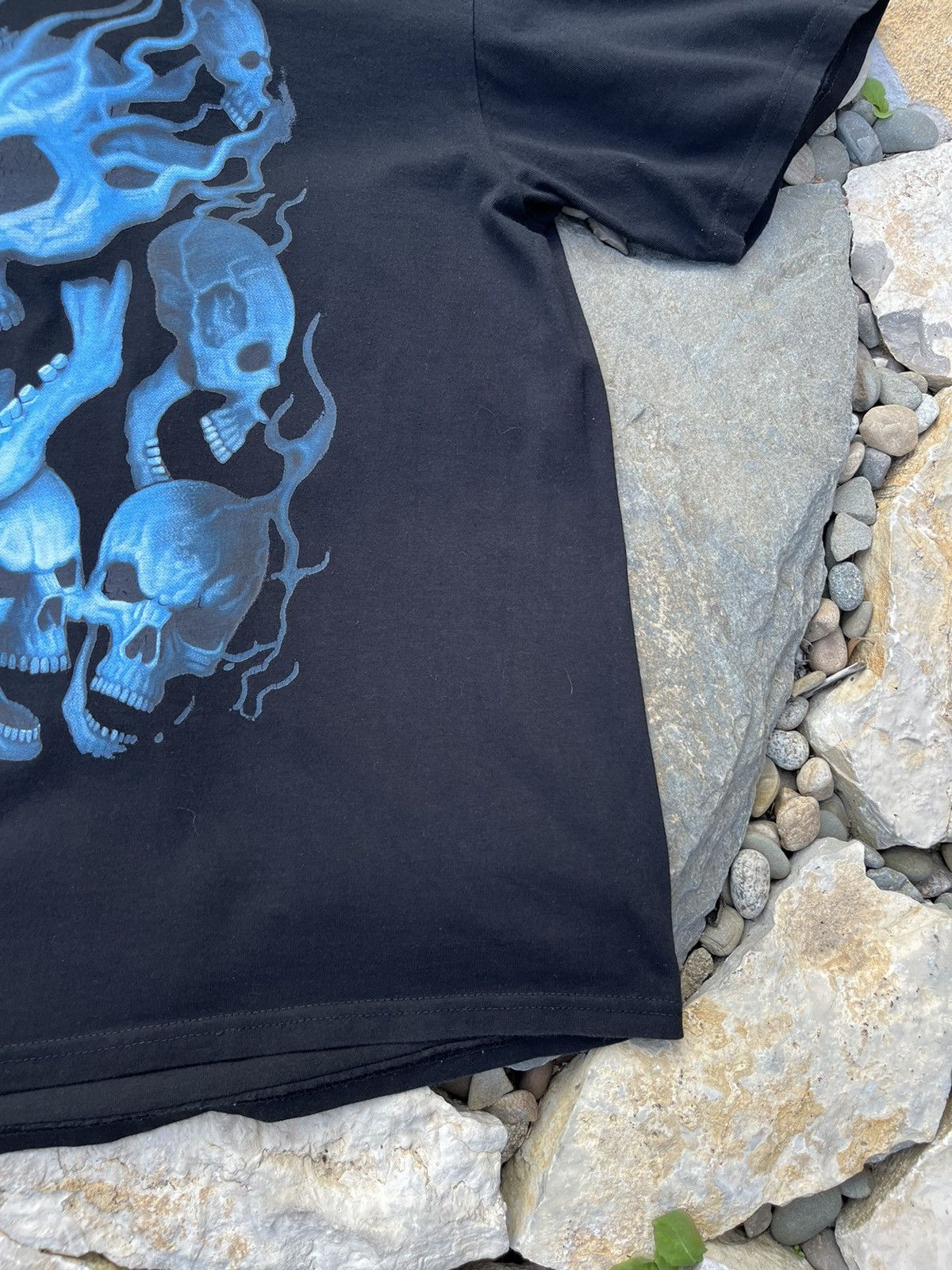 Vintage Vintage skulls flame fire liquid blue y2k tee t-shirt retro Size US XL / EU 56 / 4 - 6 Thumbnail