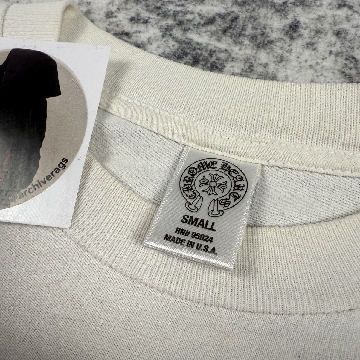 Chrome Hearts Chrome Hearts Vintage Floral Horseshoe Pocket White T-Shirt Size US S / EU 44-46 / 1 - 11 Thumbnail