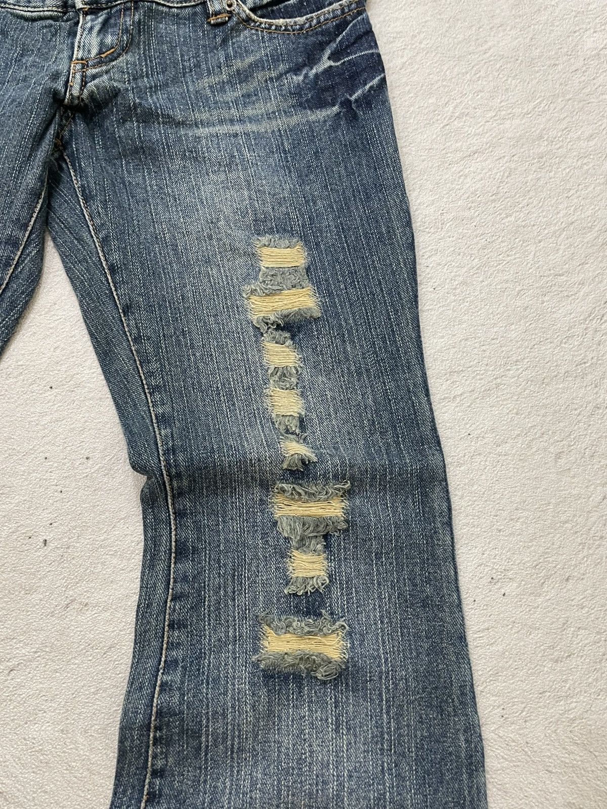 Japanese Brand 2000s Japanese Flared Denim Ripped Bootcut Jeans Washed Y2K Size US 28 / EU 44 - 4 Thumbnail