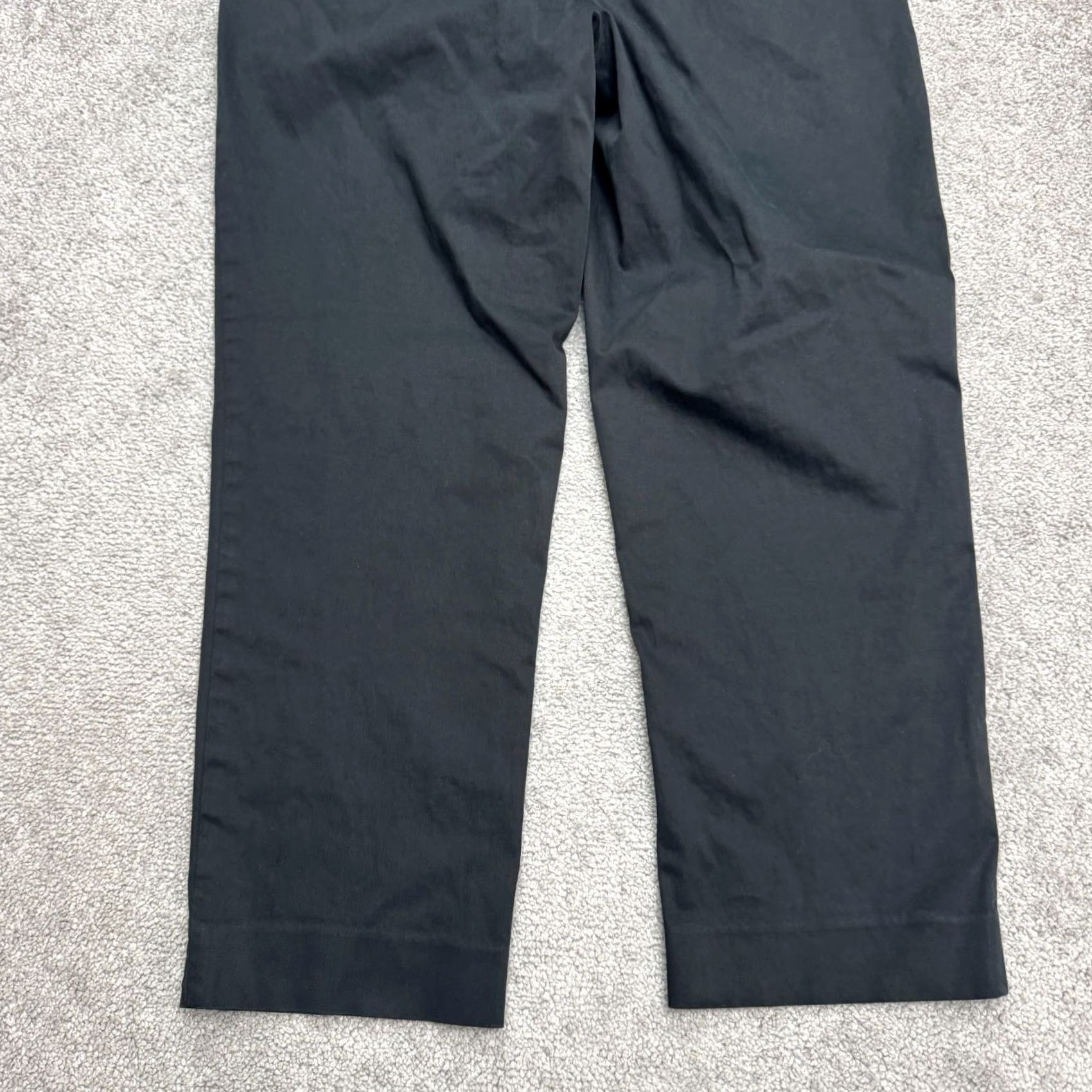 Banana Republic Banana Republic Cropped Pants Womens 10 Black Cotton Stretch Straight Flat Front Button Zip Hook & Eye Size 32" / US 10 / IT 46 - 3 Thumbnail