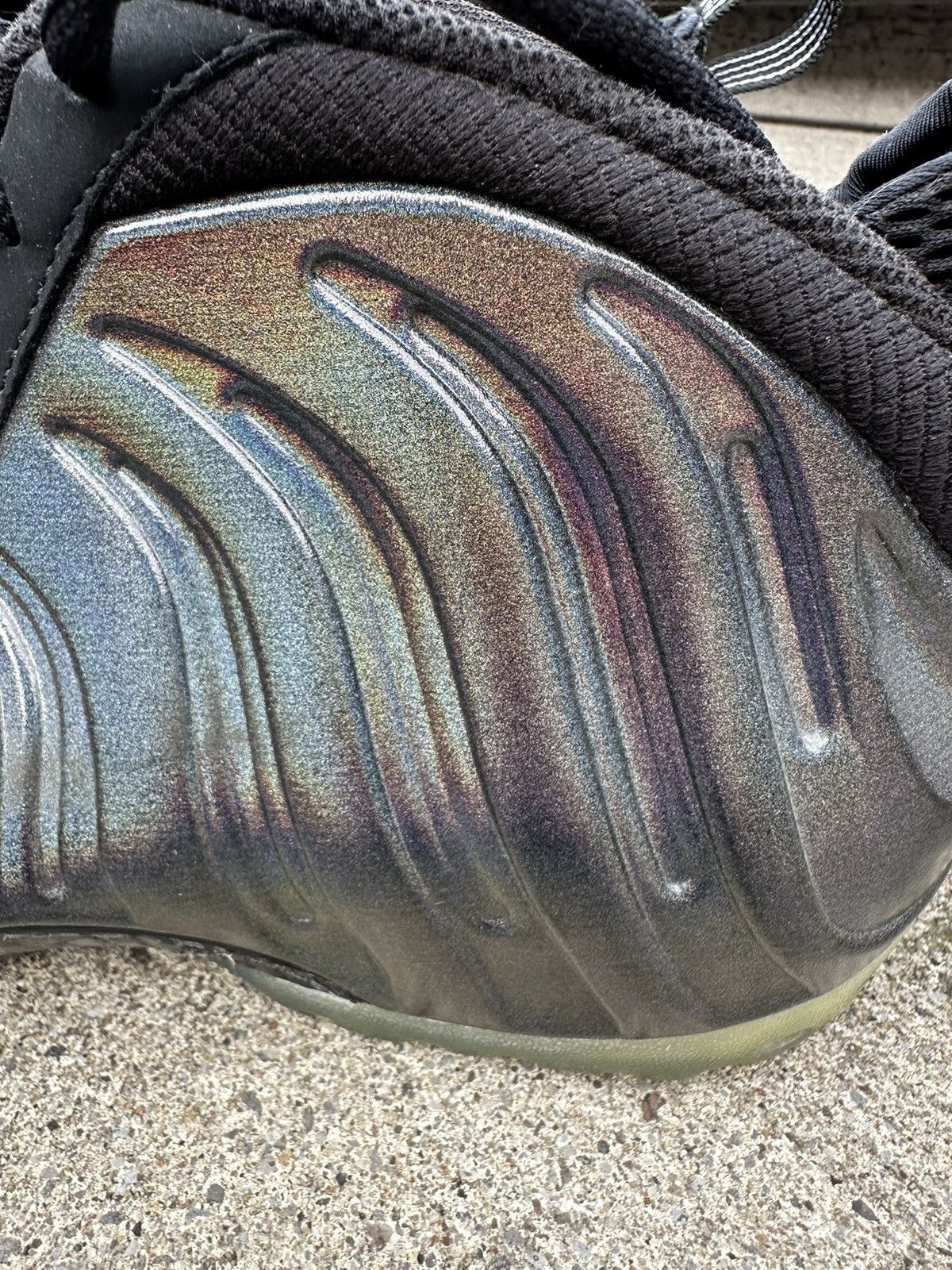 Nike × Vintage Very rare 2015 Nike Air Foamposite Hologram basketball drill Size US 9.5 / EU 42-43 - 2 Thumbnail