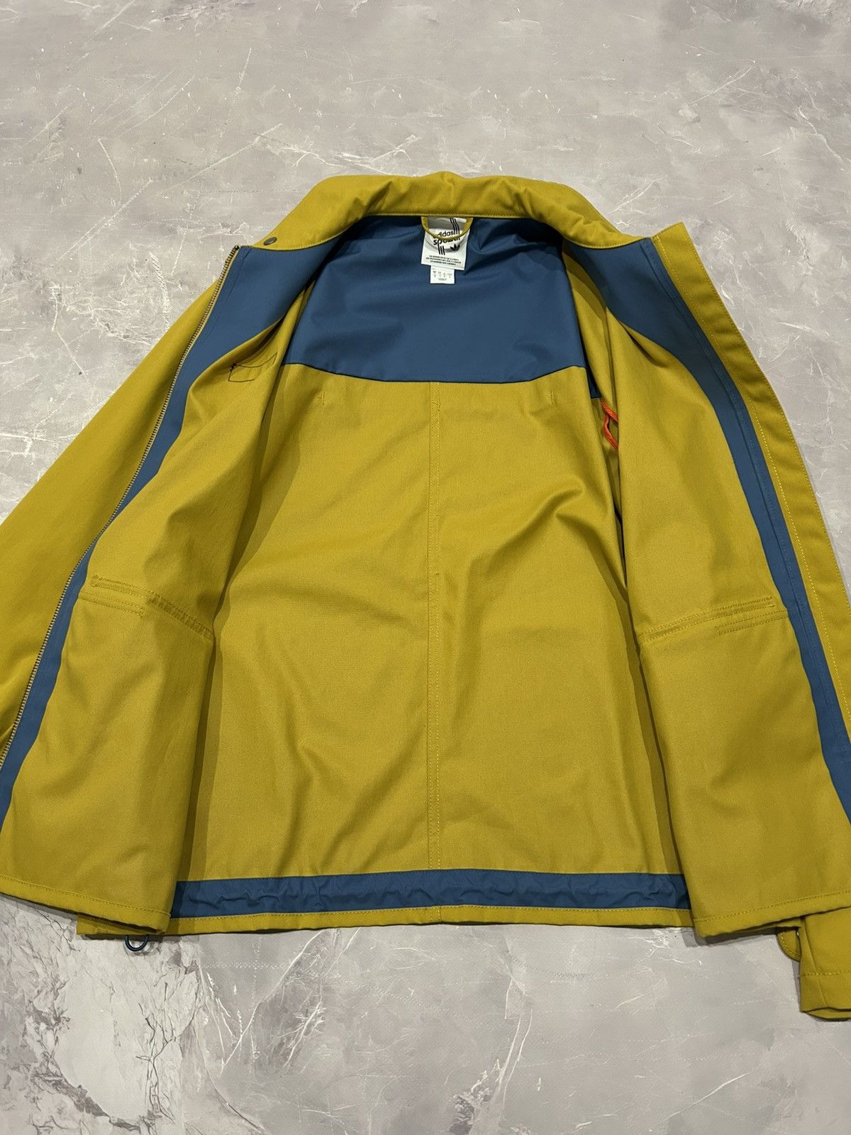 Adidas Very rare Adidas Spezial waterproof jacket Size US M / EU 48-50 / 2 - 6 Thumbnail