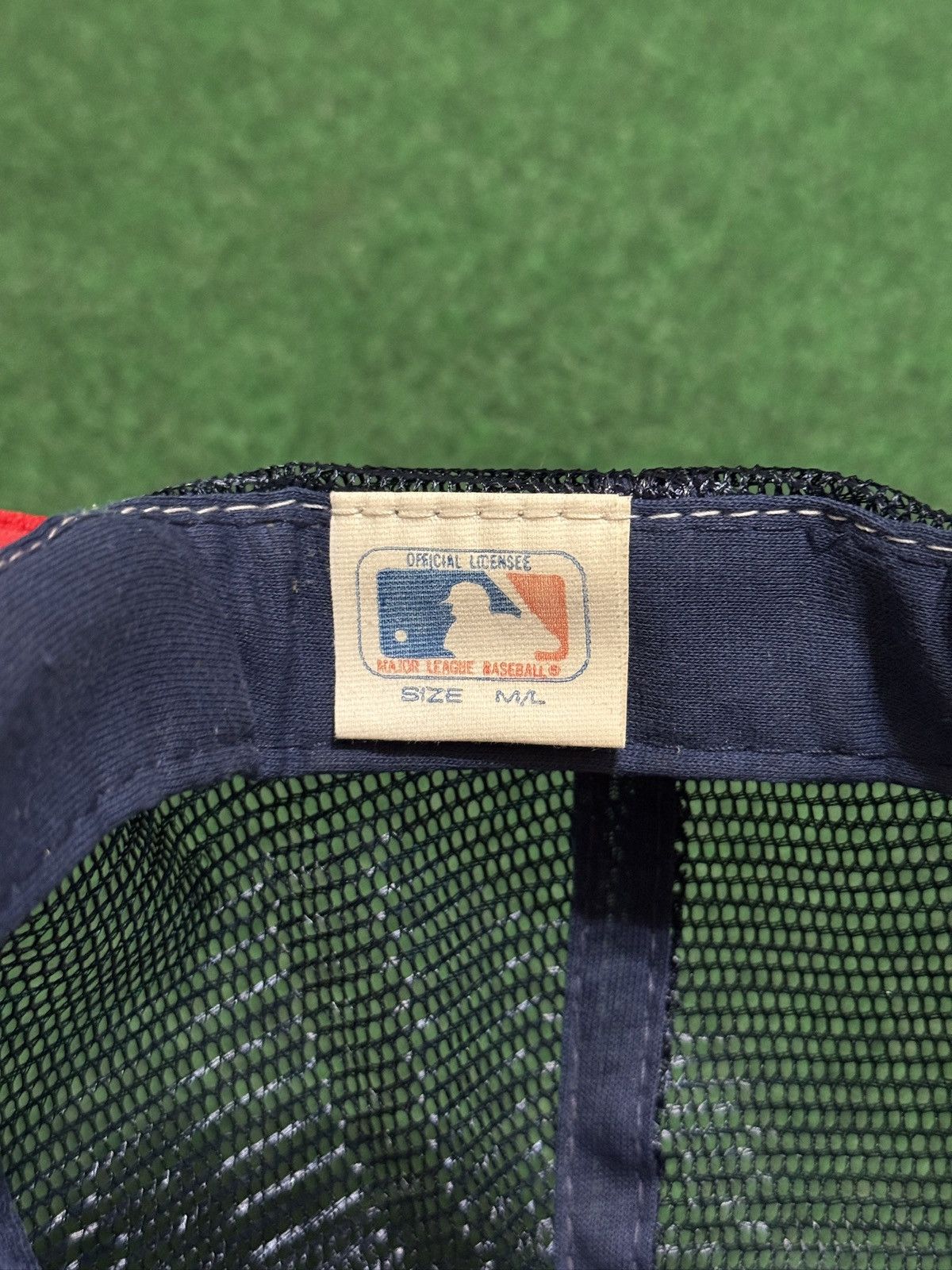 MLB Vintage 80s Cleveland Indians Trucker Mesh MLB Snapback Hat Size ONE SIZE - 7 Thumbnail