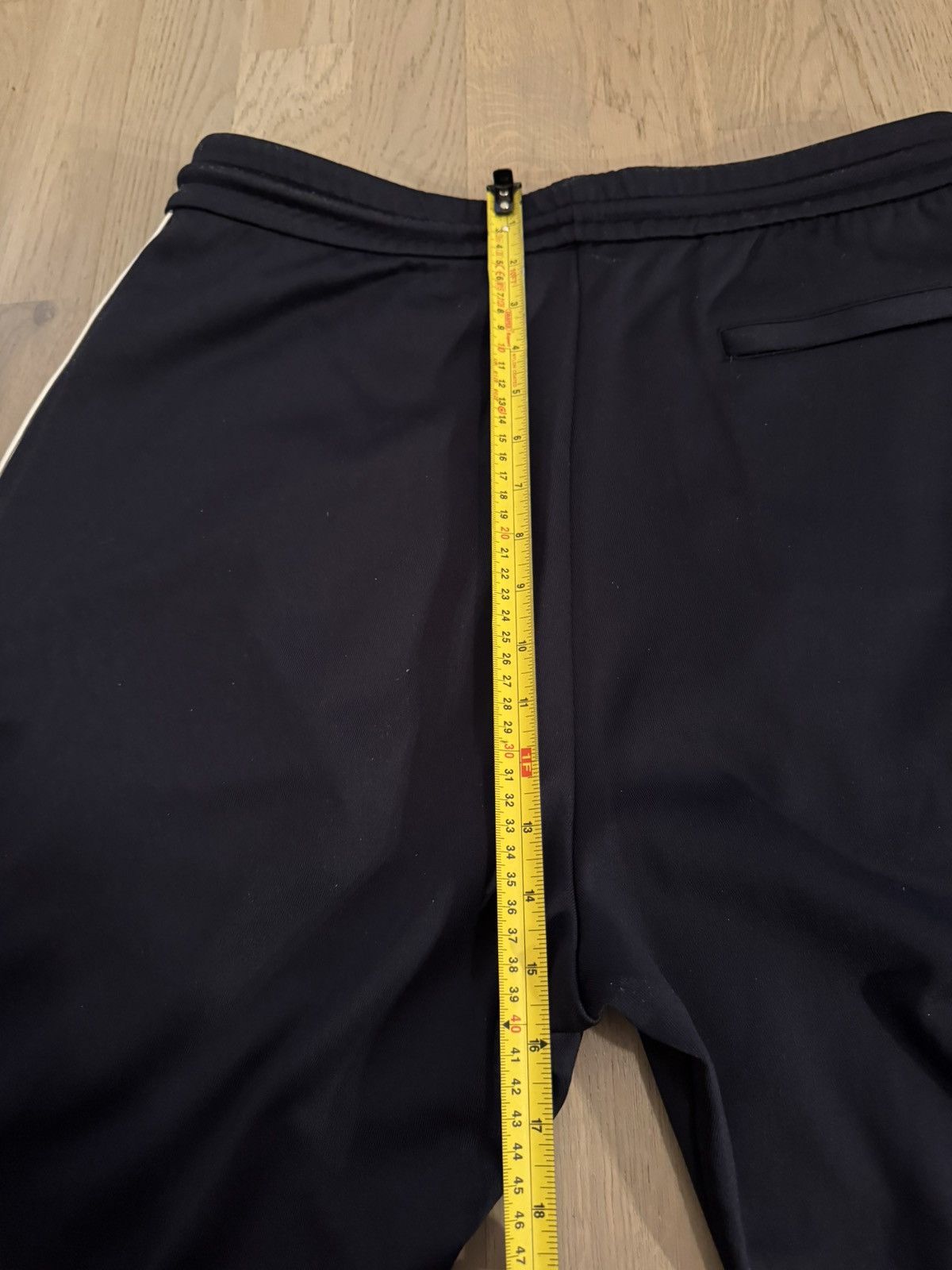 Loewe LOEWE joggers , trackpants REAL TAPE MEASUREMENTS IN PHOTOS Size US 31 - 15 Thumbnail