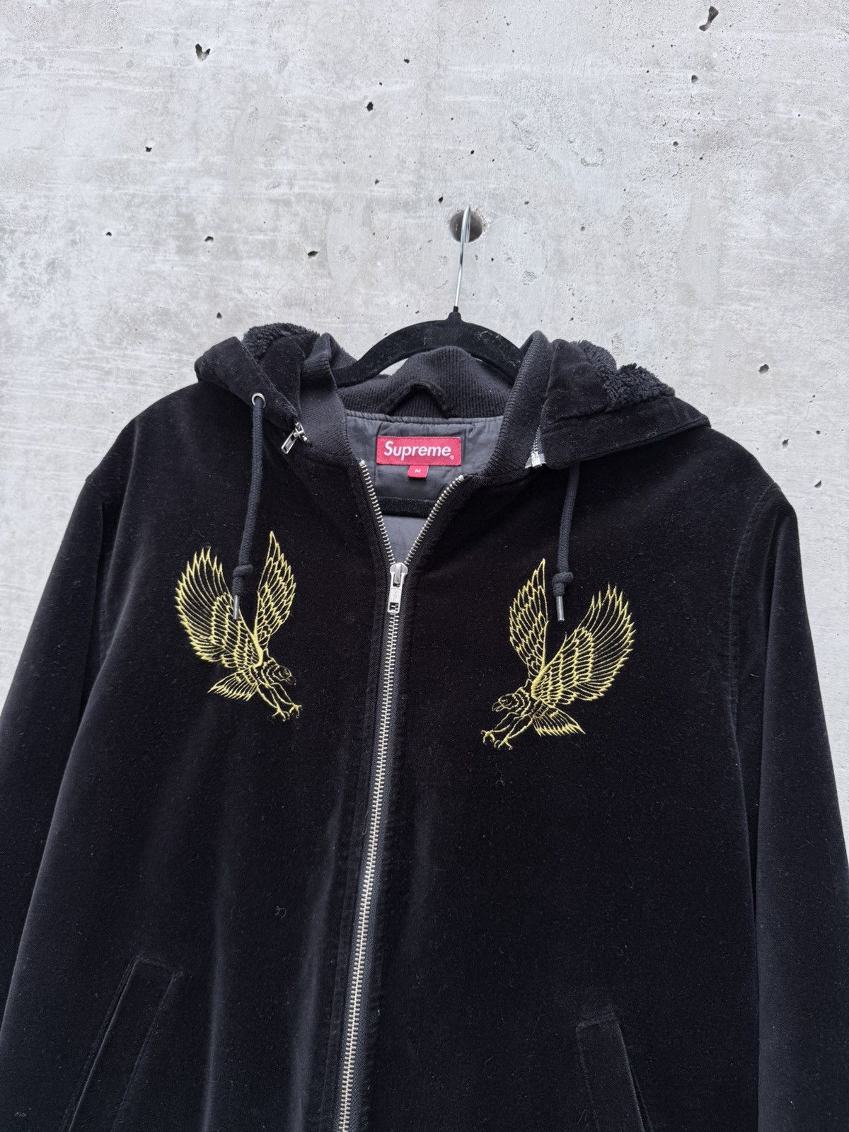 Supreme FW14 Supreme Eagle Velvet Hooded Bomber Size US M / EU 48-50 / 2 - 2 Thumbnail