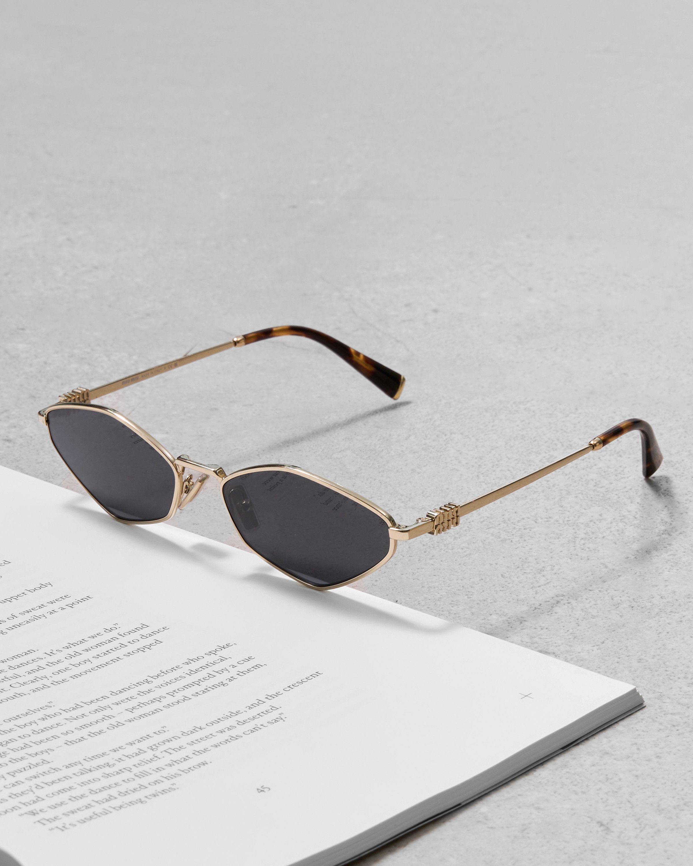 Miu Miu MIU MIU MU 56ZS ZVN5S0 Sunglasses Size ONE SIZE - 1 Thumbnail