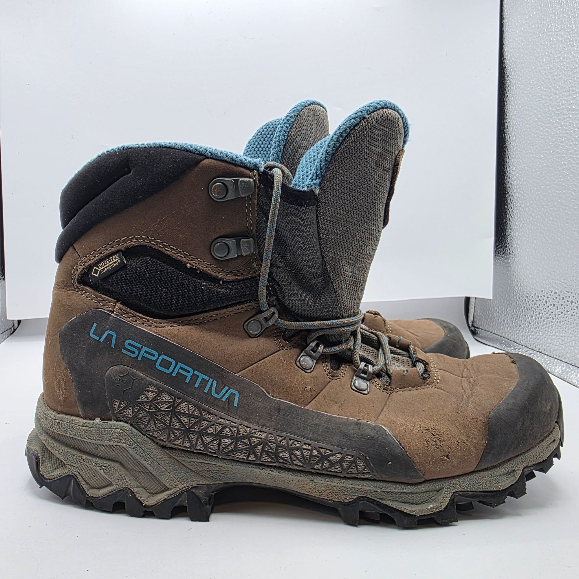 La Sportiva La Sportiva Nucleo High II GTX Womens 8.5 Brown Hking Boots Size US 8.5 / IT 38.5 - 12 Thumbnail