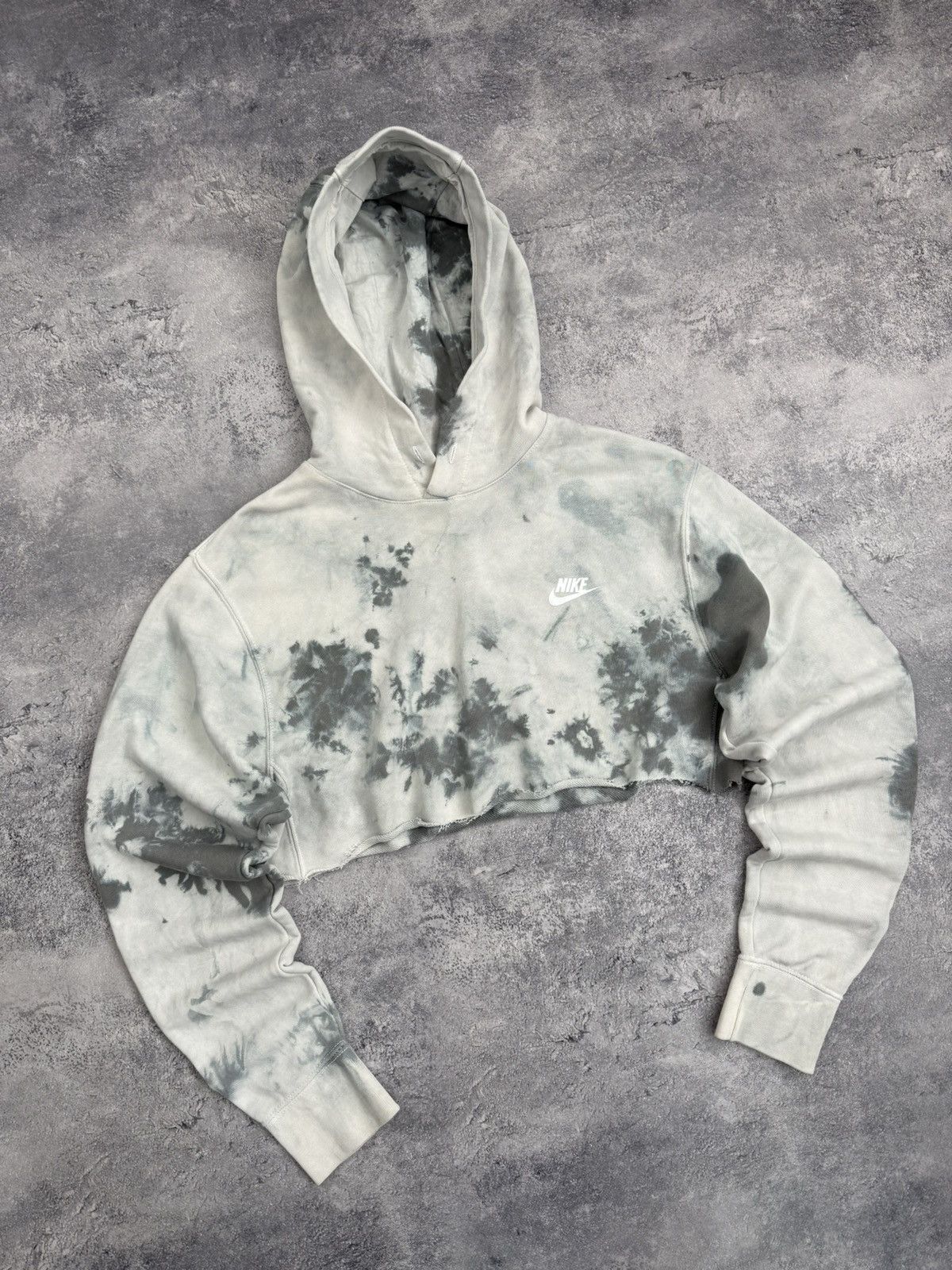 Nike Vintage Nike Y2K Cropped Hoodie Tie Dye Streetwear Size XS / US 0-2 / IT 36-38 - 5 Thumbnail