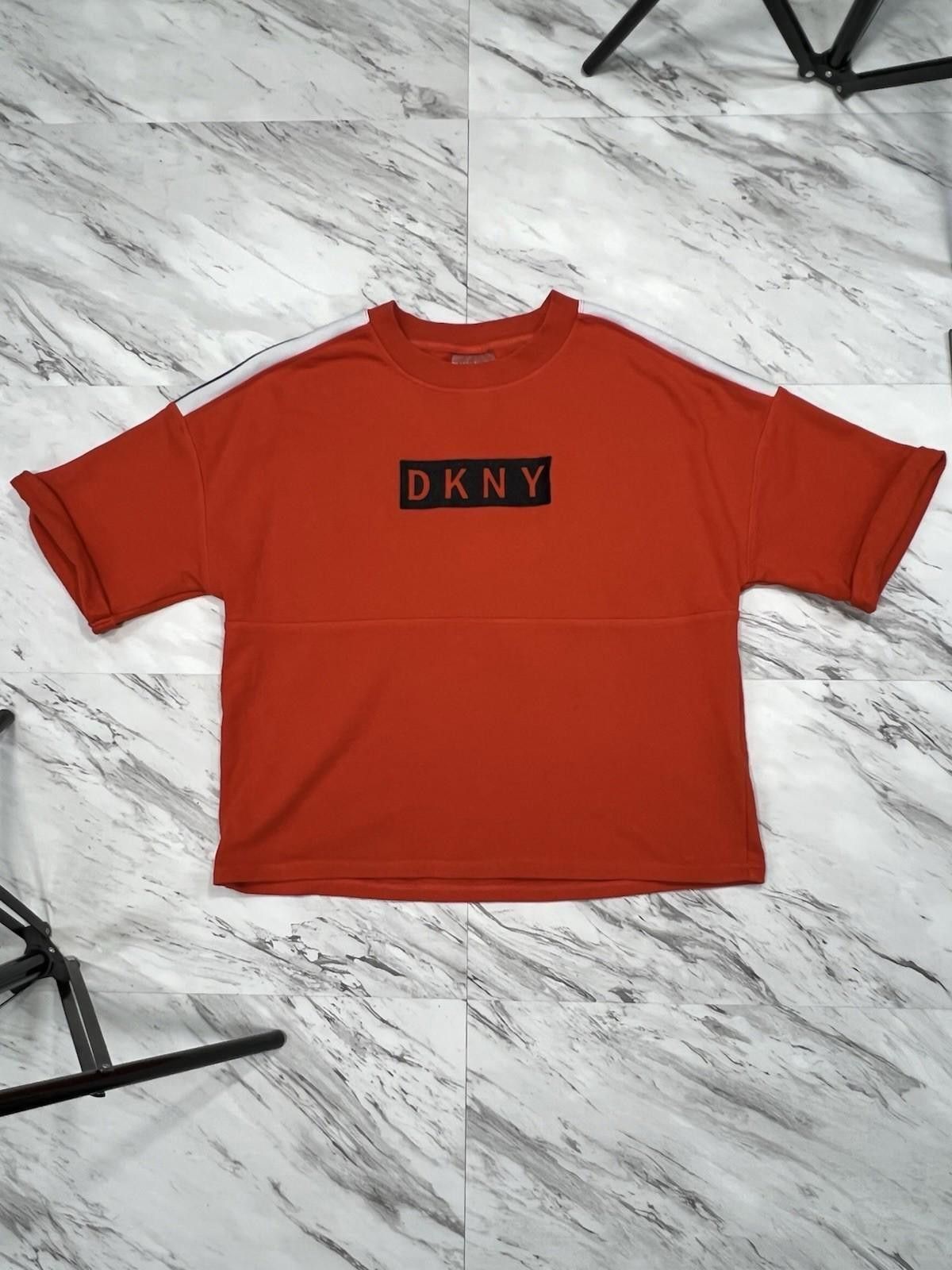 DKNY DKNY Sport Cropped Boxy Sweatshirt Red Embroidered Logo #8 Size L / US 10 / IT 46 - 1 Thumbnail