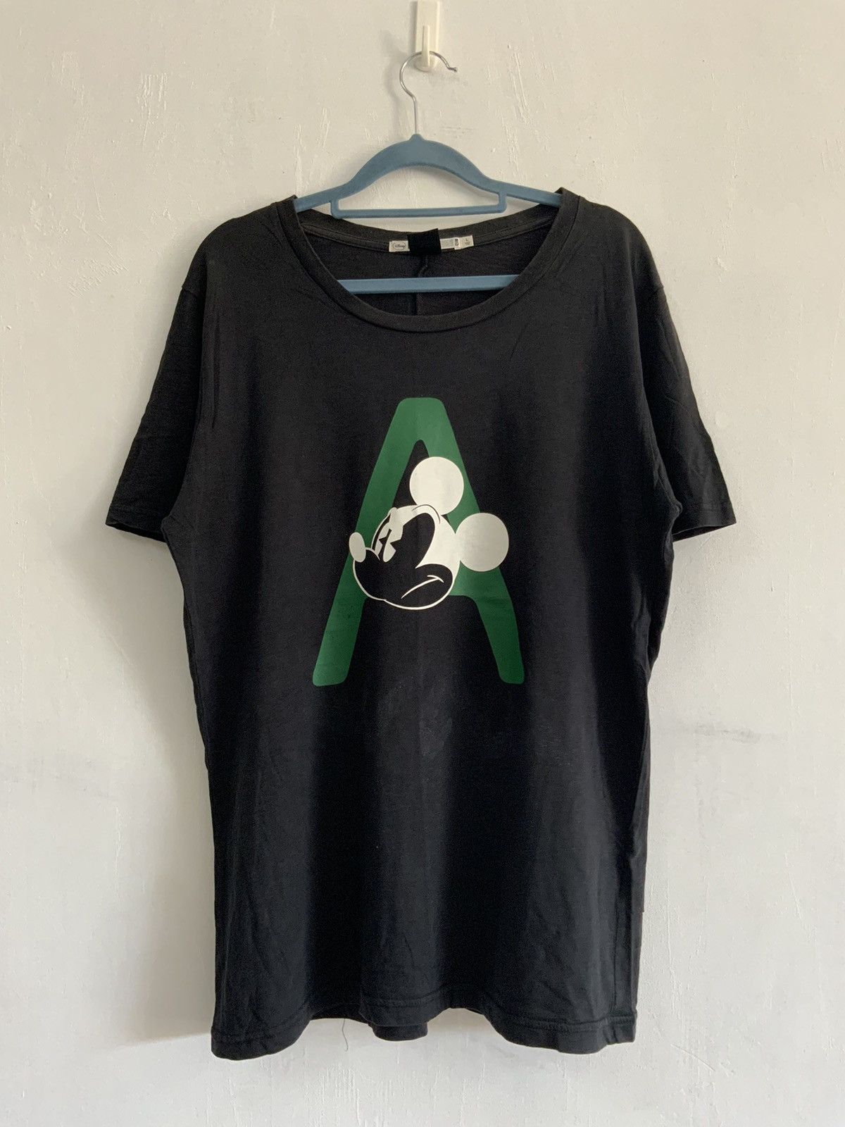 Japanese Brand Uniqlo Undercover Mickey Mouse Tee Size US L / EU 52-54 / 3 - 1 Thumbnail