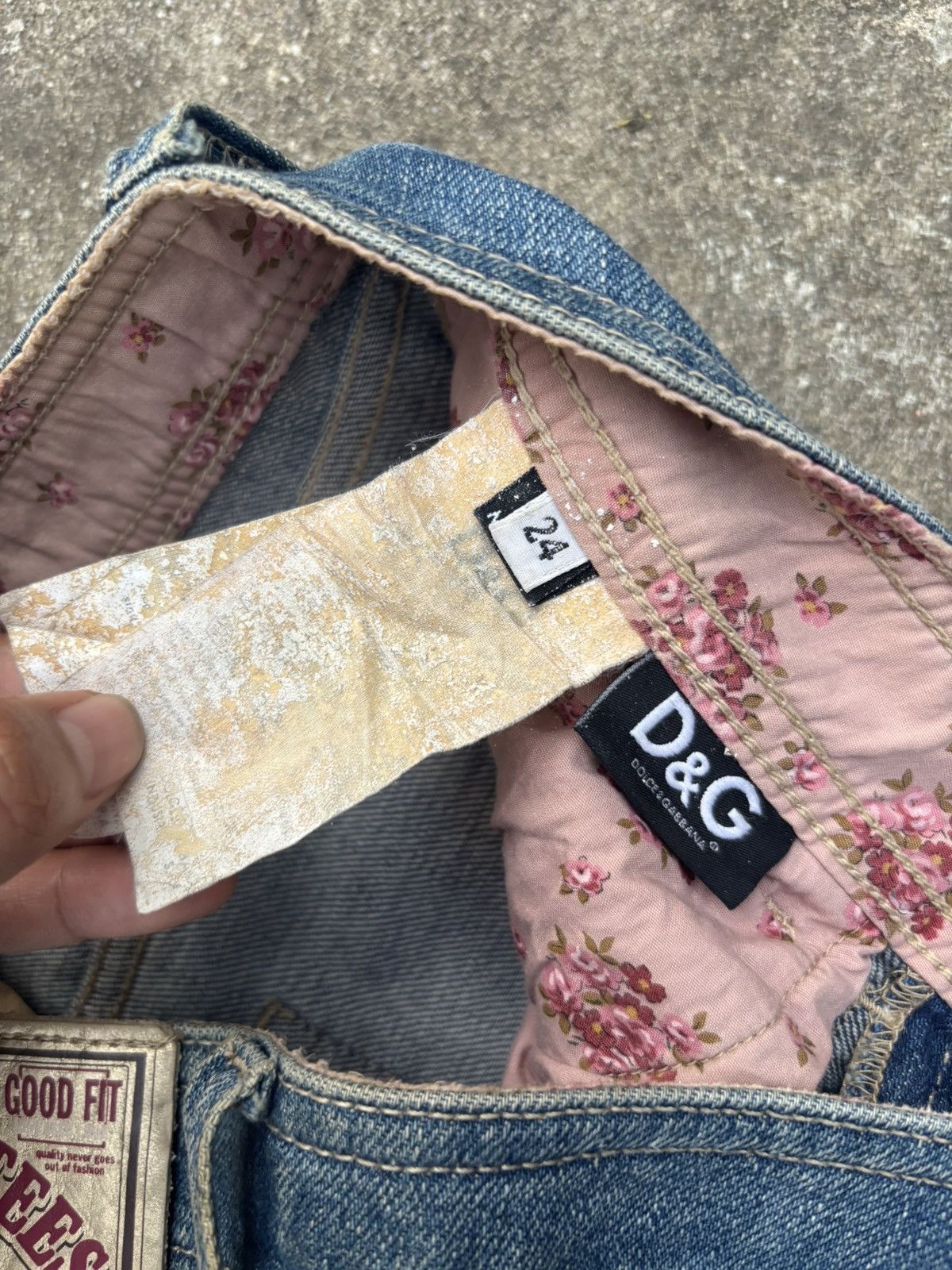 Dolce & Gabbana Vintage Dolce & Gabbana Cool Denim Devotees Belted Jeans Size 28" / US 6 / IT 42 - 5 Thumbnail