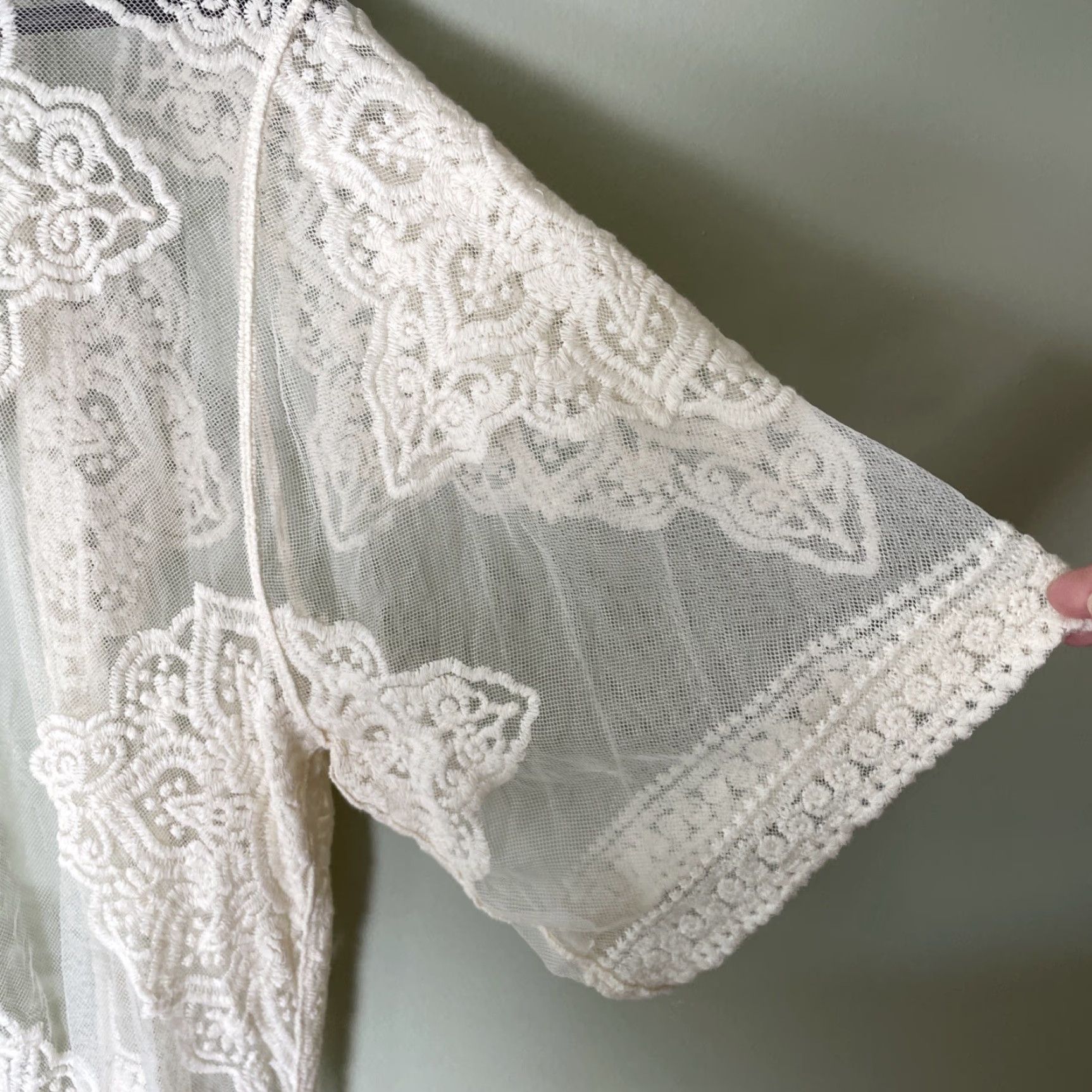 Vintage VINTAGE Modern Bohemia Sheer Lace Kimono Duster Women’s M Ivory Embroidered Boho Size M / US 6-8 / IT 42-44 - 7 Thumbnail