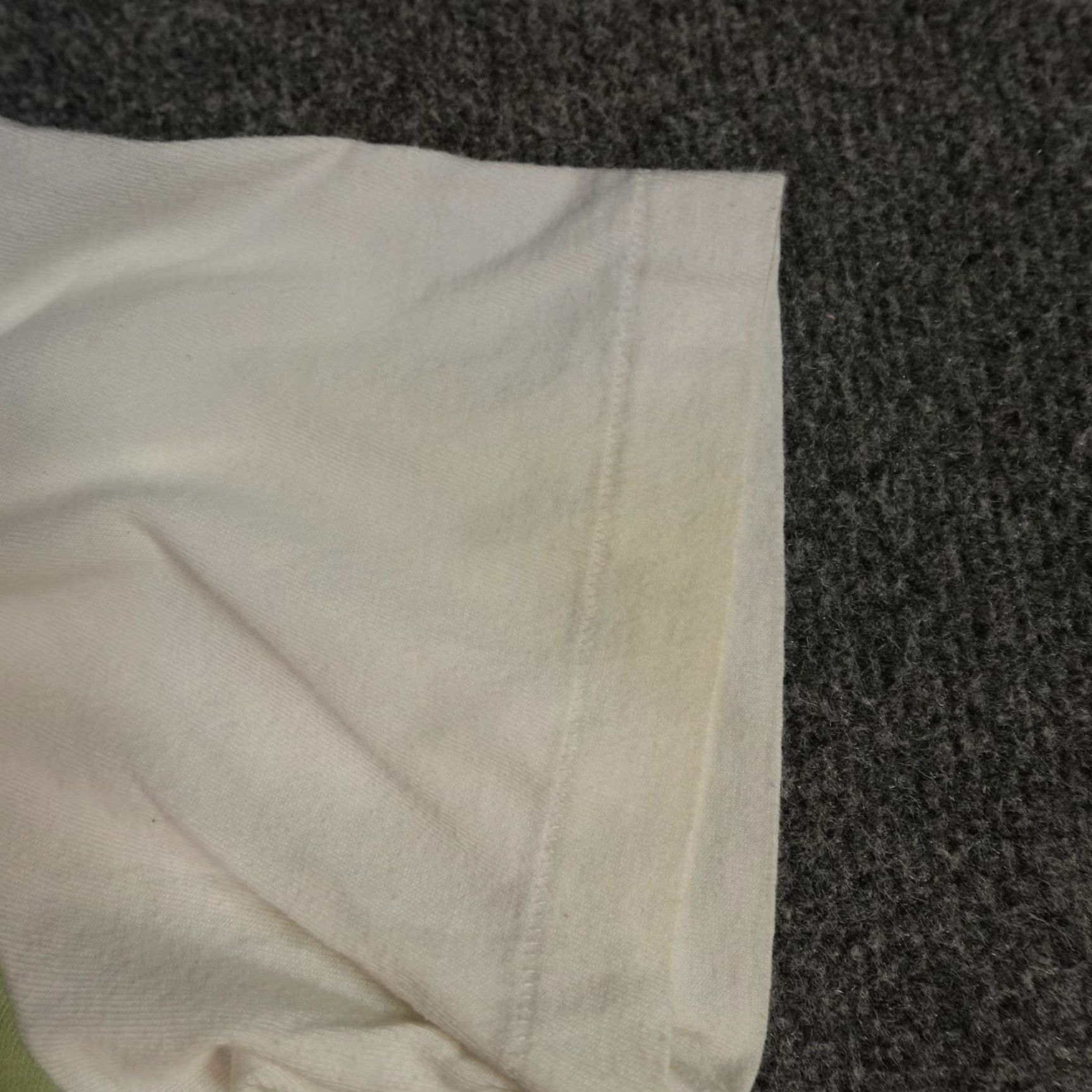 Uniqlo Uniqlo X Pharrell T-shirt XS White Men XS T-Shirt I Am Other The Same is Lame Yellowing Sleeve Size US XS / EU 42 / 0 - 8 Thumbnail