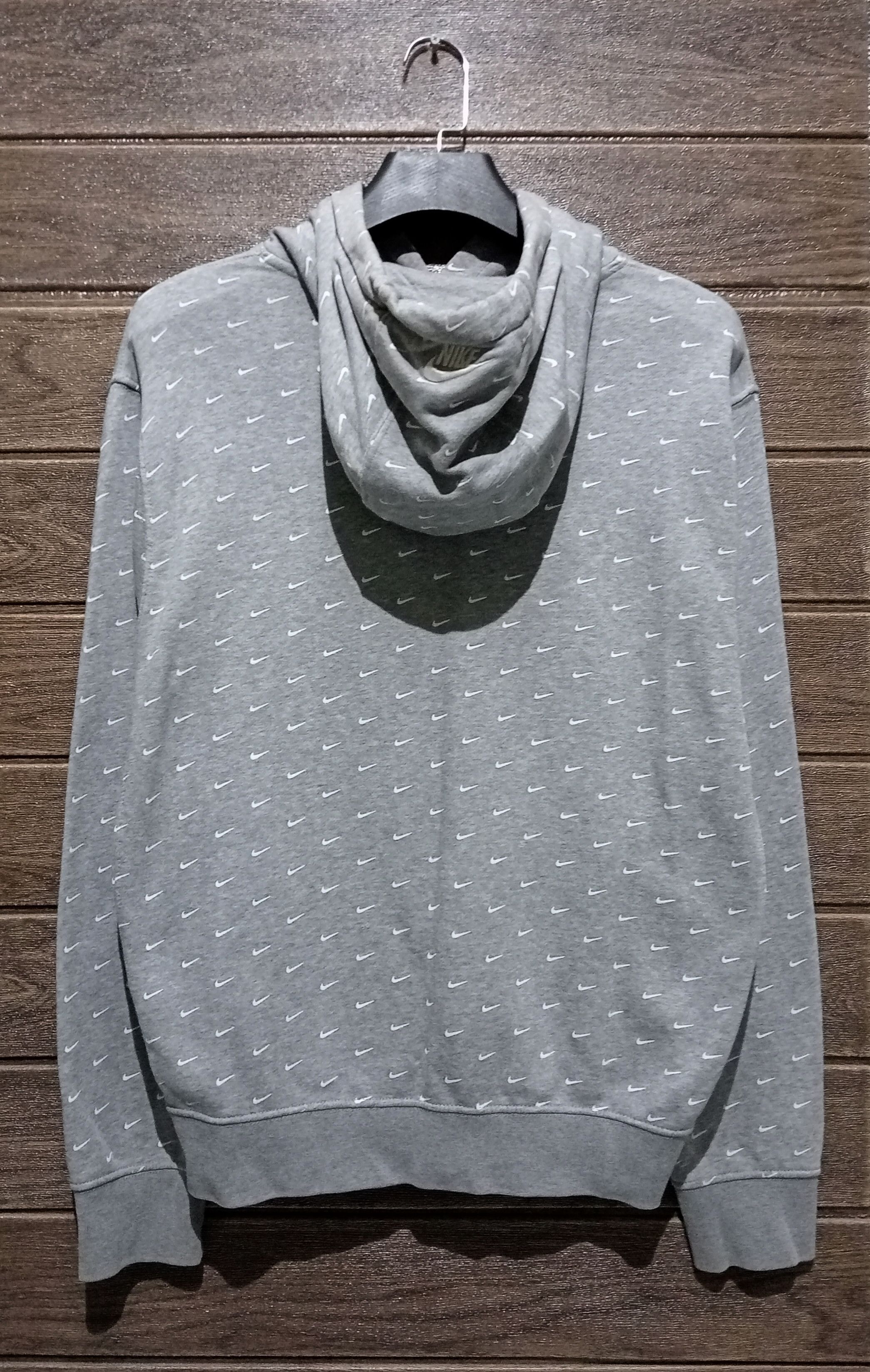 Nike Vintage Y2K Nike All Over Swoosh Logo Pullover Hoodie Size US M / EU 48-50 / 2 - 7 Thumbnail
