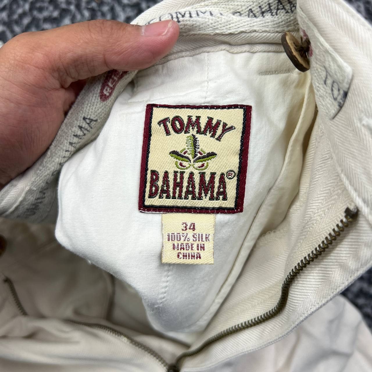 Tommy Bahama Tommy Bahama Shorts Men 34 Relax Pleated Herringbone Silk Size US 34 / EU 50 - 2 Thumbnail