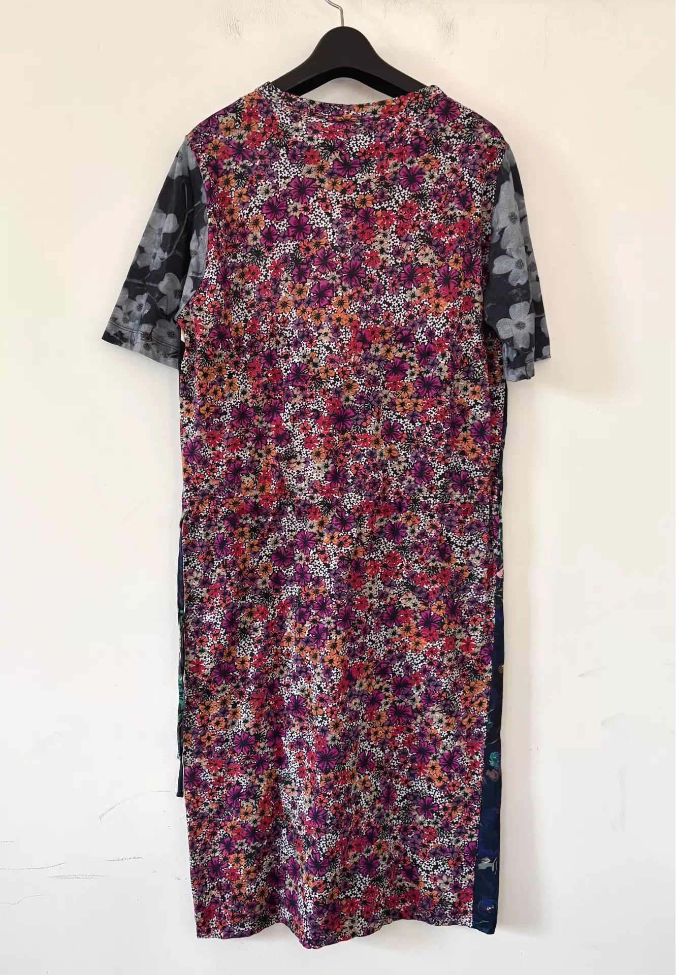 Dries Van Noten Dries Van Noten 23ss Women's Printed Dress XS NWT Size XS / US 0-2 / IT 36-38 - 2 Thumbnail