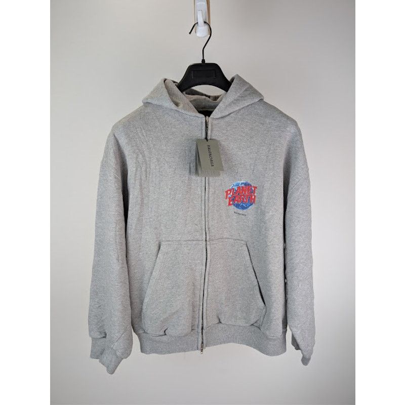 Balenciaga o1rshd1 Q:2 / Planet Earth Molleton Arch Zip-Up Hoodie Grey Size US M / EU 48-50 / 2 - 3 Thumbnail
