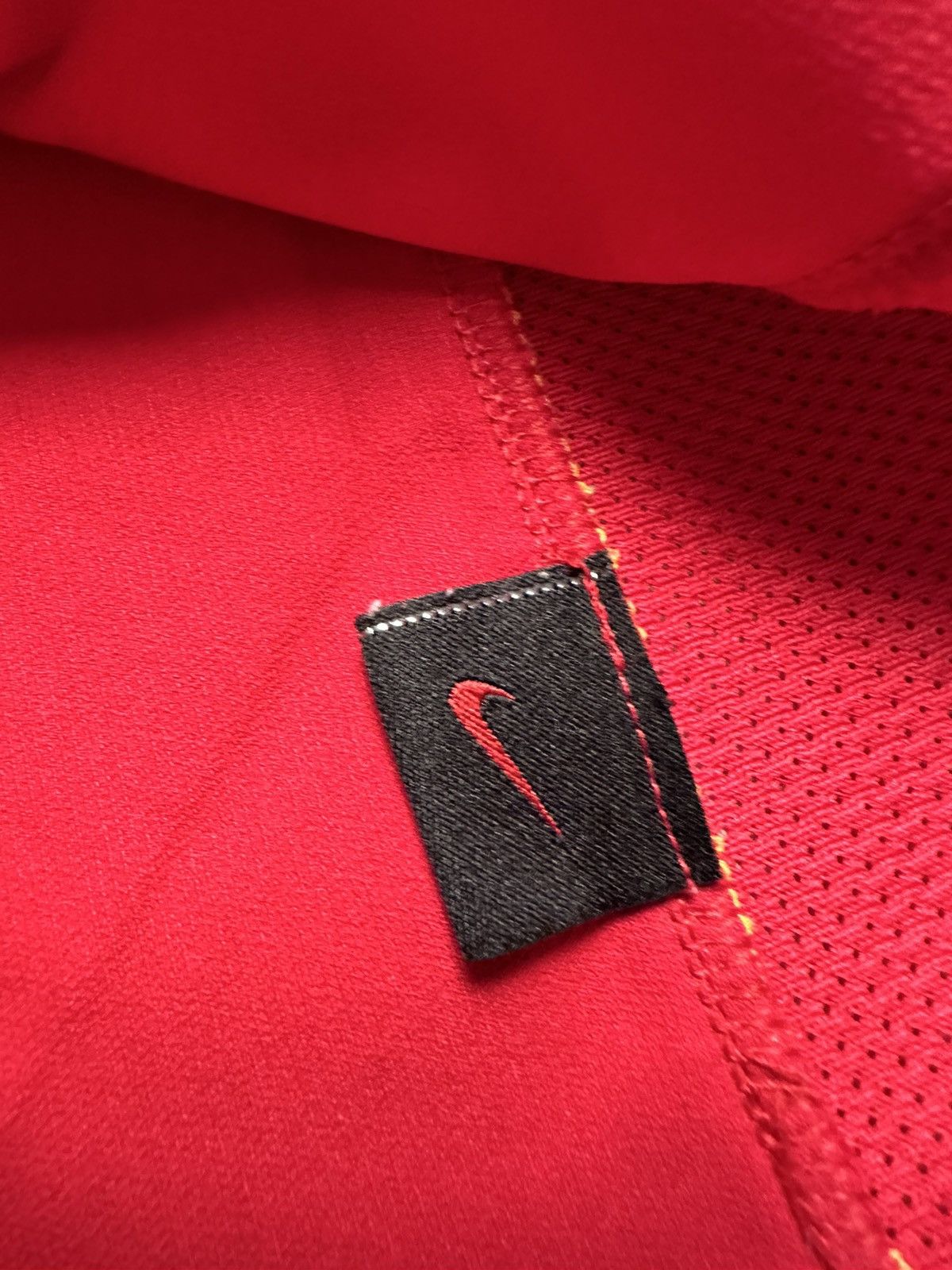 Nike × Vintage Vintage Nike Arsenal soccer jersey size M Size US M / EU 48-50 / 2 - 5 Thumbnail