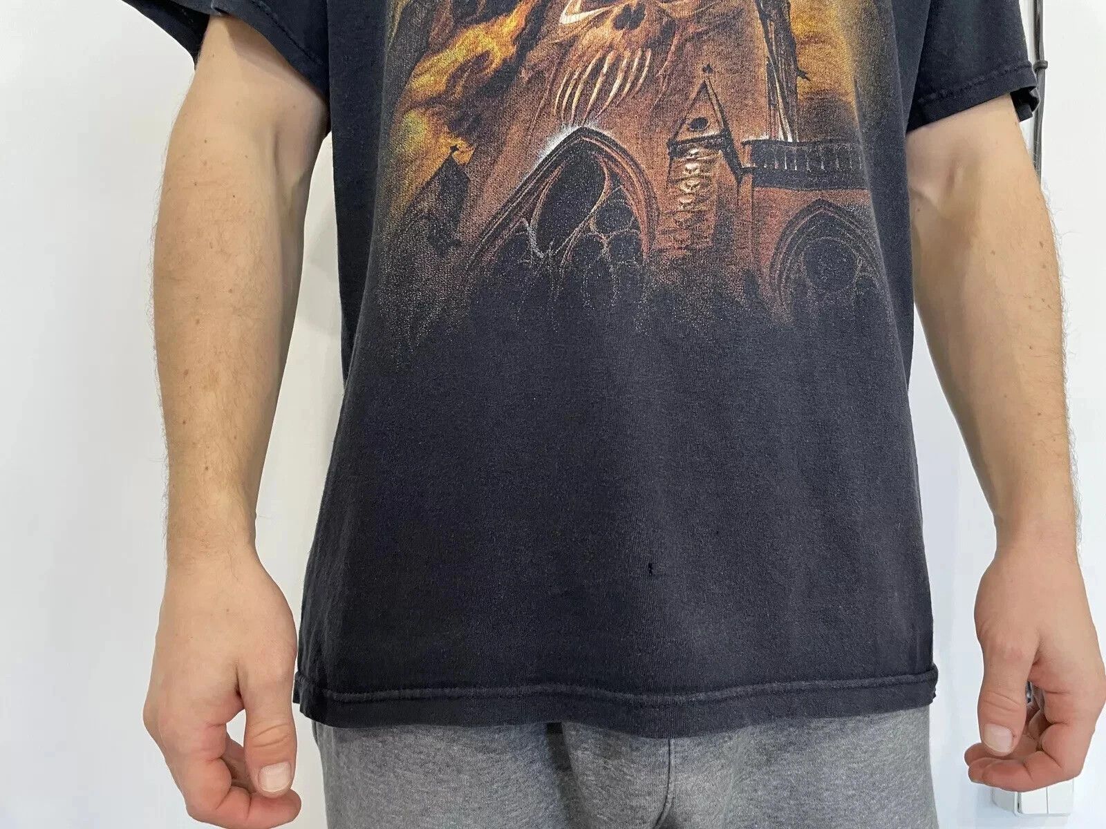 Fruit Of The Loom VINTAGE 200s Y2K SPELLBOUND BAND SHIRT BLOKE RETRO FADED Size US L / EU 52-54 / 3 - 6 Thumbnail