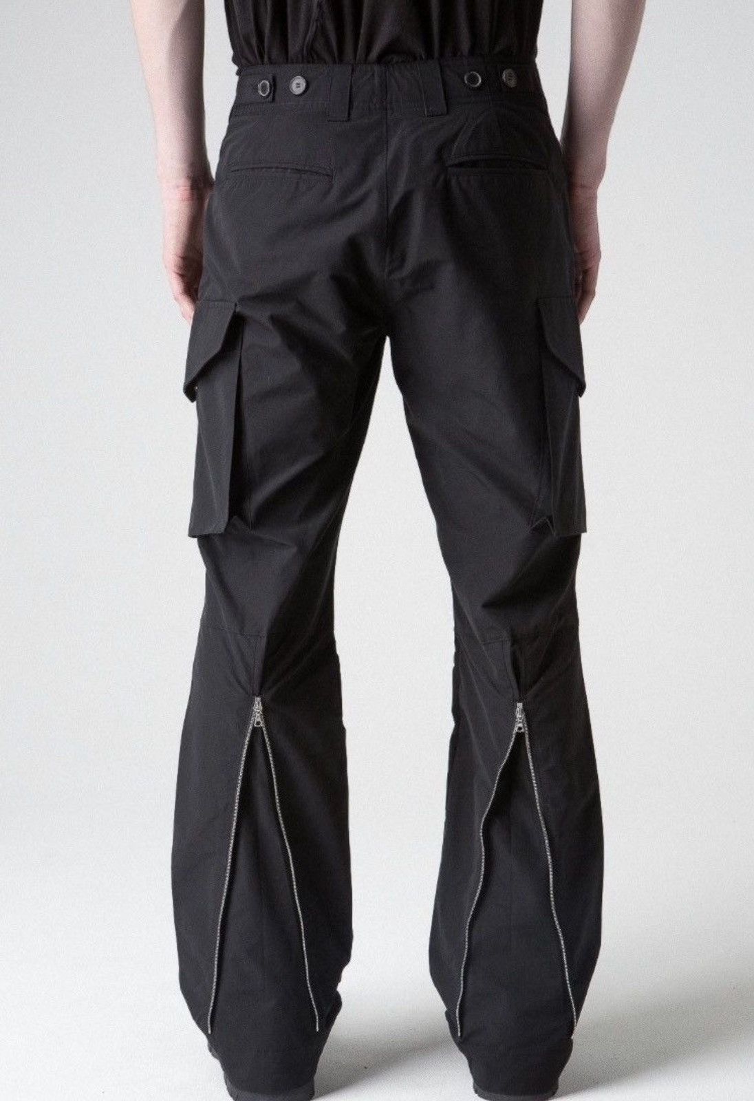 CMMAWEAR × Streetwear CMMAWEAR Hourglass Back Zip Cargo Pants