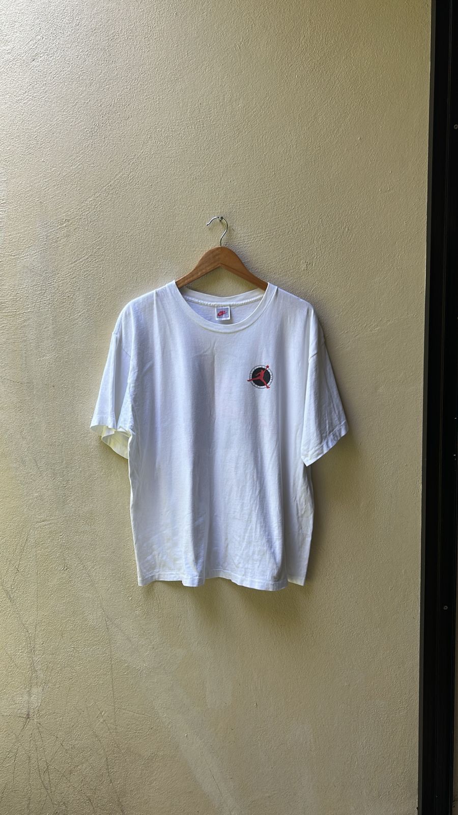Jordan Brand × Nike × Vintage 1991 Jordan Flight Club White Shirt Size US L / EU 52-54 / 3 - 8 Thumbnail