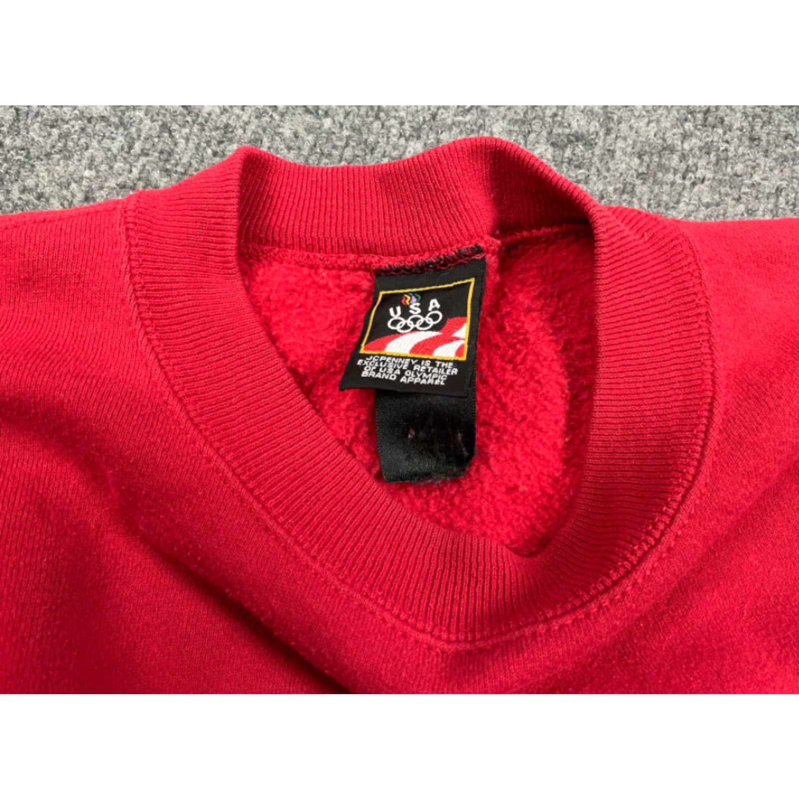 Vintage VINTAGE VTG 90s USA Olympic Red Blank Pullover Sweatshirt Adult Large 50-50 Embroidered Size US L / EU 52-54 / 3 - 5 Thumbnail