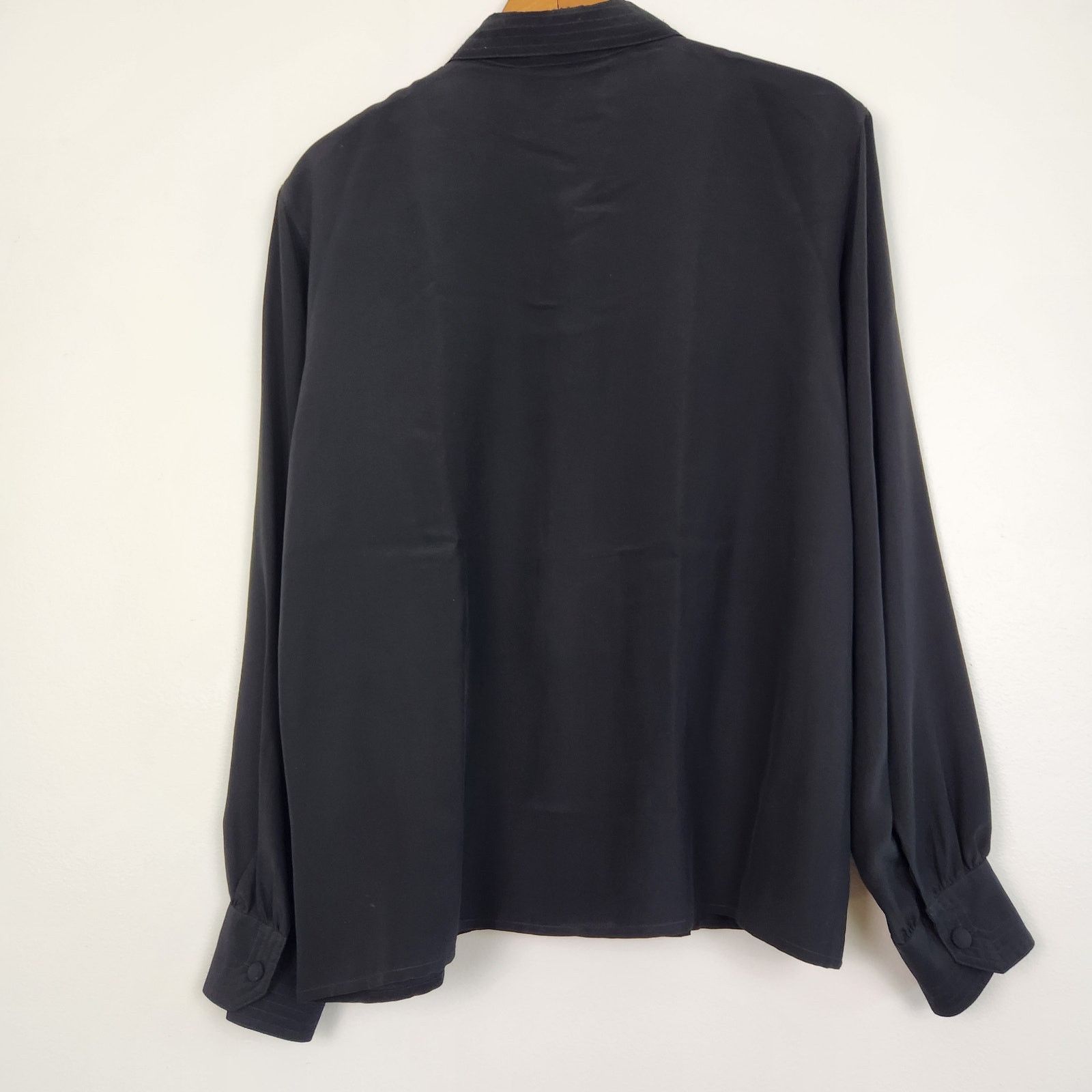 Vintage Breckenridge Black Silk Button Down Classic Blouse Top 10 Size L / US 10 / IT 46 - 2 Thumbnail