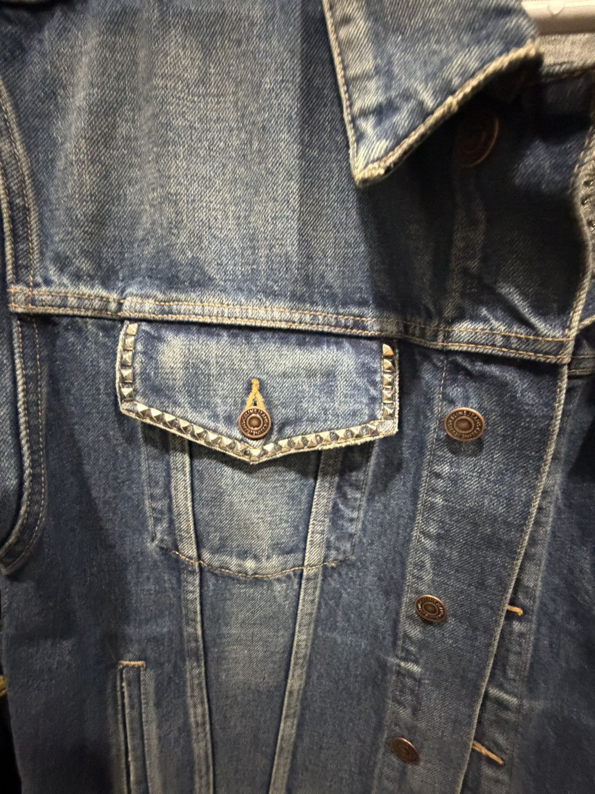 Celine CELINE Studded Heavy Duty Men's Denim Vest Size US XL / EU 56 / 4 - 4 Thumbnail