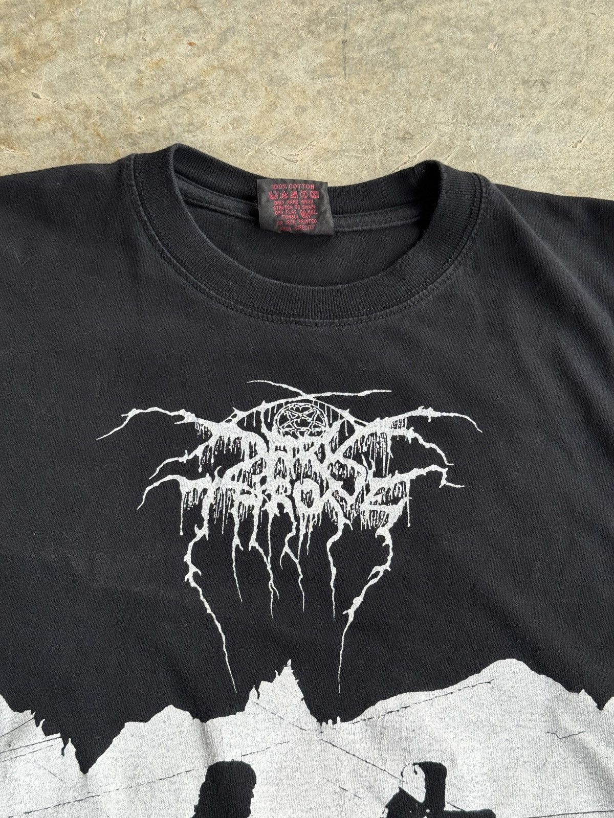 Band Tees × Vintage *RARE* VINTAGE DARKTHRONE FIEND 2006 BLACK METAL T-SHIRT Size US XL / EU 56 / 4 - 3 Thumbnail