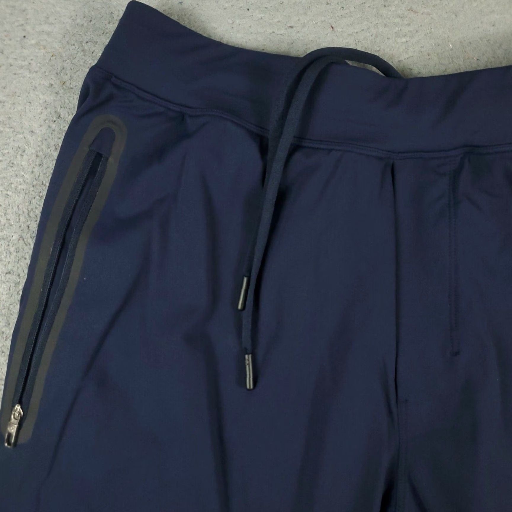 Lululemon Lululemon Shorts Mens M Blue Zipper Pockets Lace Tie Stretch Athletic Regular Size US 31 - 2 Thumbnail