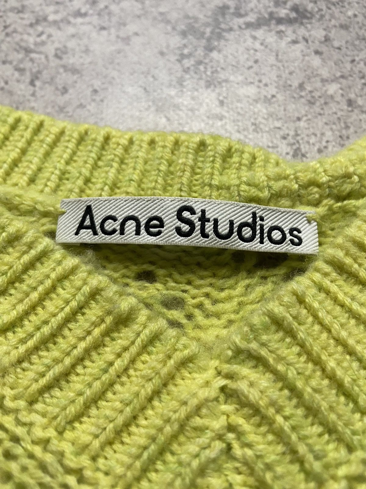 Acne Studios RARE Acne Studios sweater vest unisex Size XS / US 0-2 / IT 36-38 - 2 Thumbnail