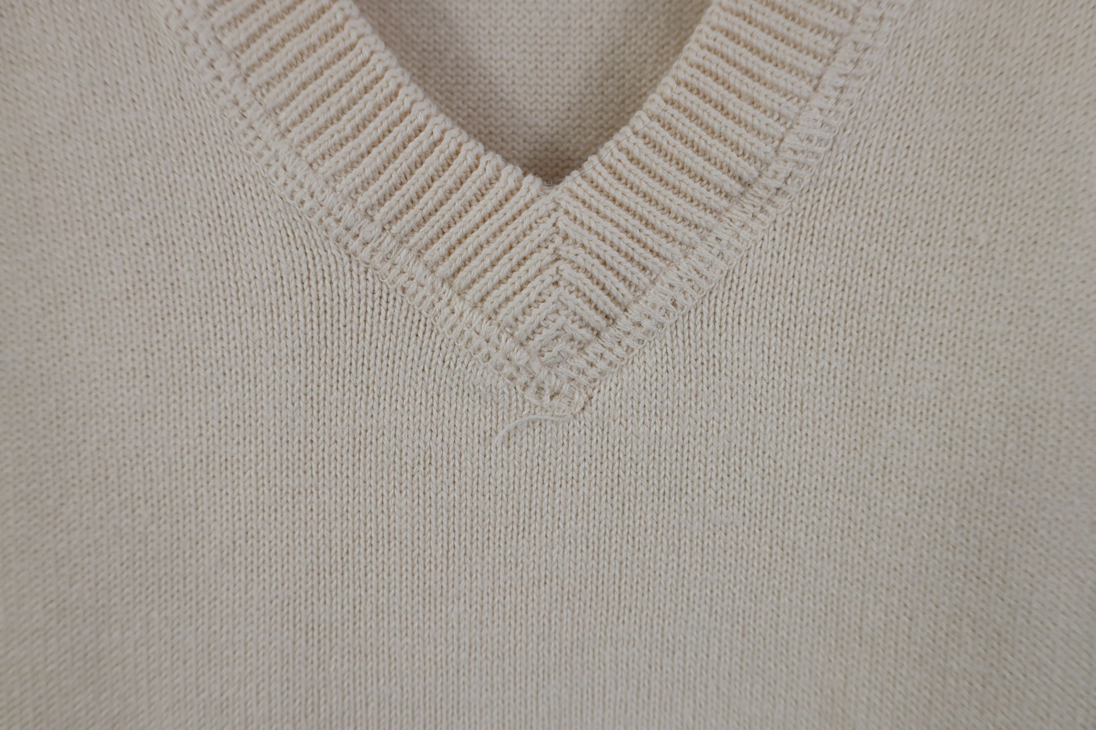 Tommy Hilfiger Vintage 90s Tommy Hilfiger Knit V-Neck Sweater Vest Beige Size US XL / EU 56 / 4 - 6 Thumbnail